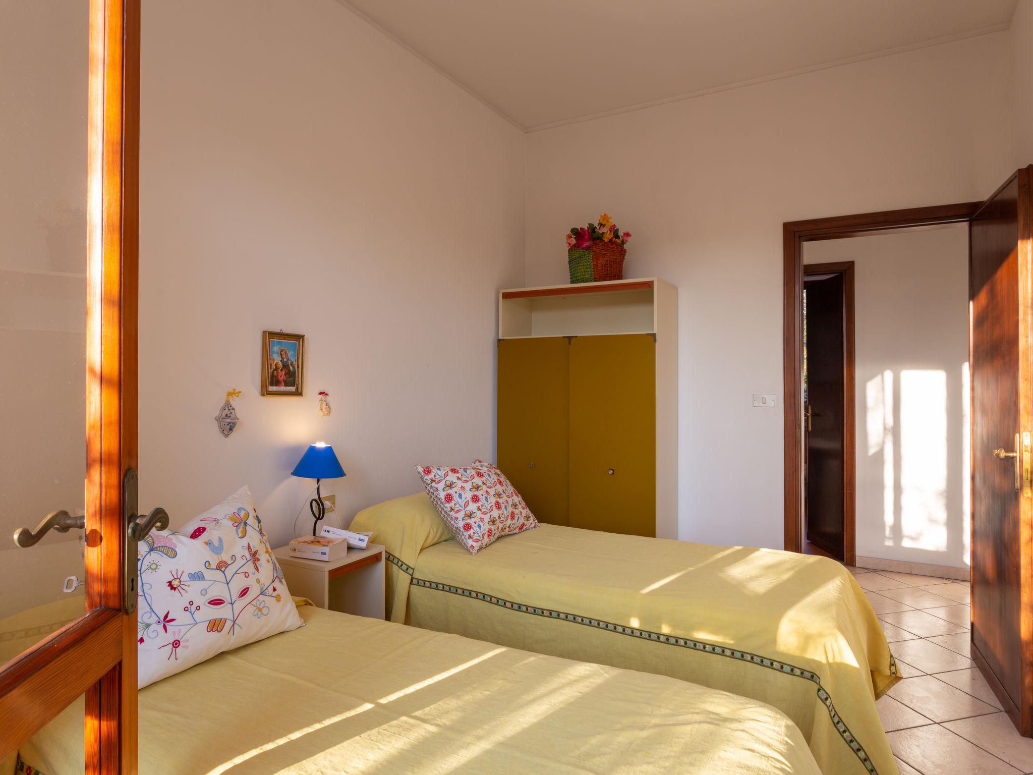 Photo 12 - 3 bedroom House in Pietrasanta with garden