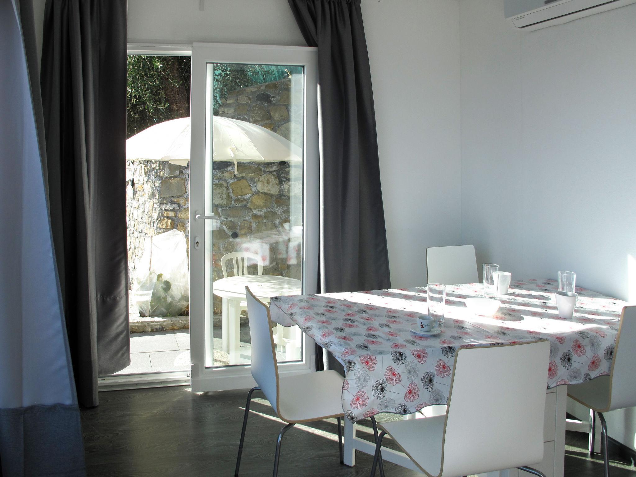 Foto 4 - Casa de 1 habitación en San Lorenzo al Mare con terraza y vistas al mar