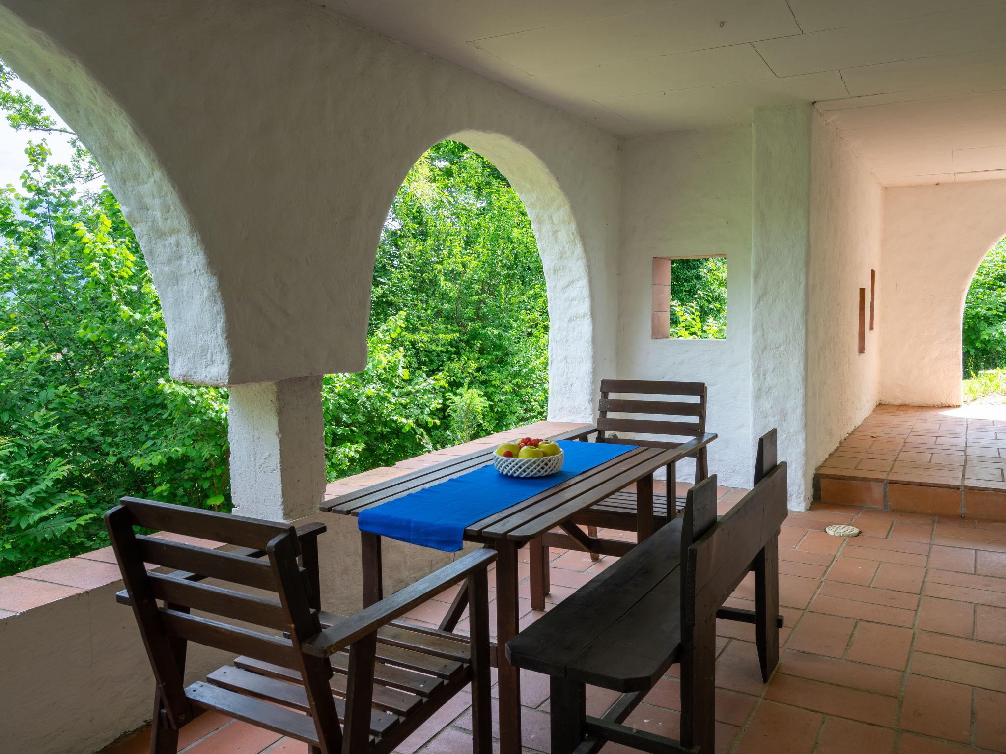 Photo 4 - Maison de 2 chambres à Leggiuno avec terrasse et vues sur la montagne