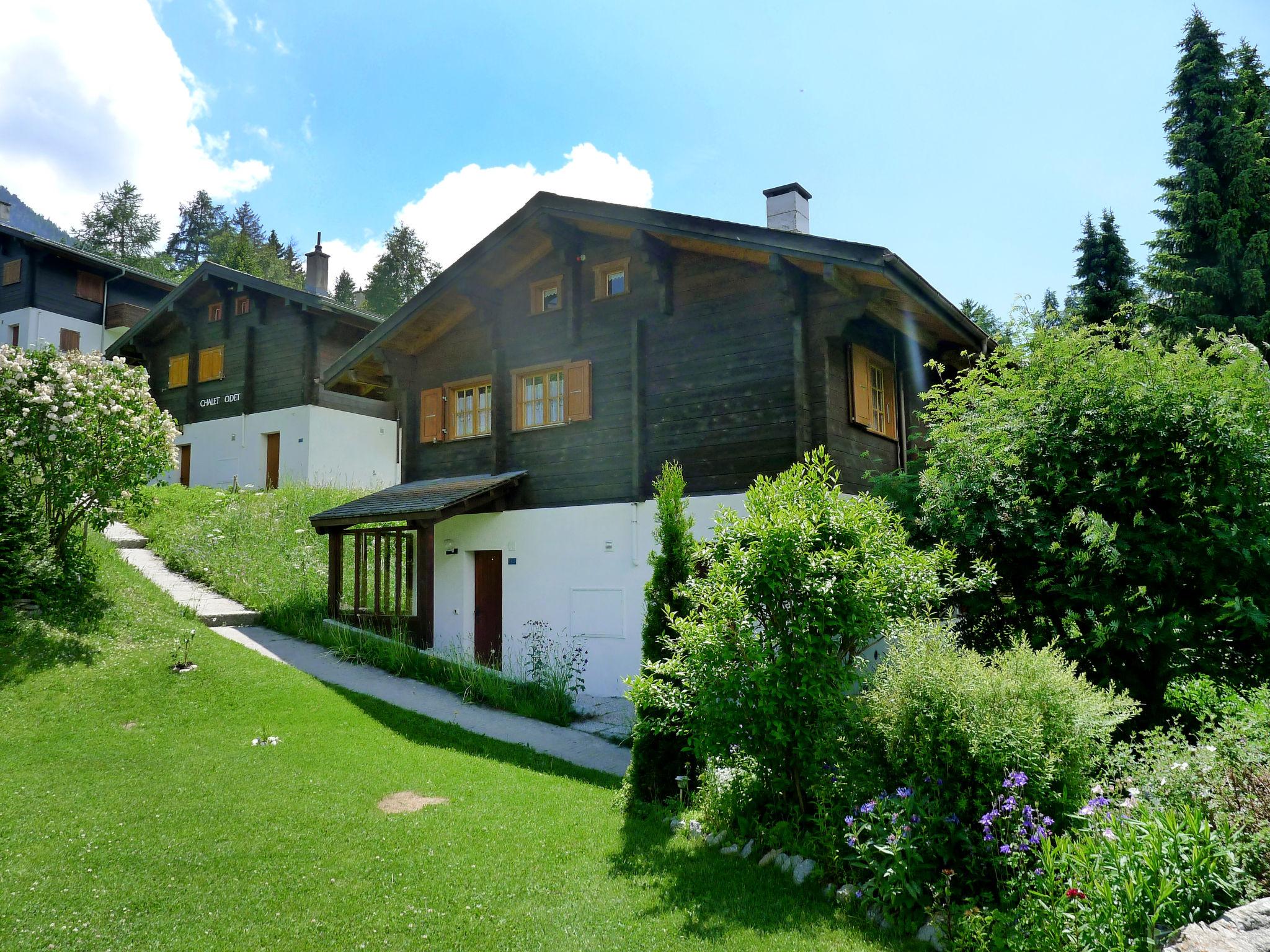 Foto 5 - Casa de 3 quartos em Sankt Niklaus com jardim e vista para a montanha