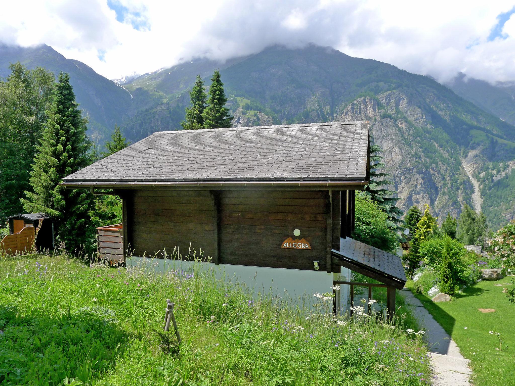 Foto 12 - Casa de 3 quartos em Sankt Niklaus com jardim e vista para a montanha