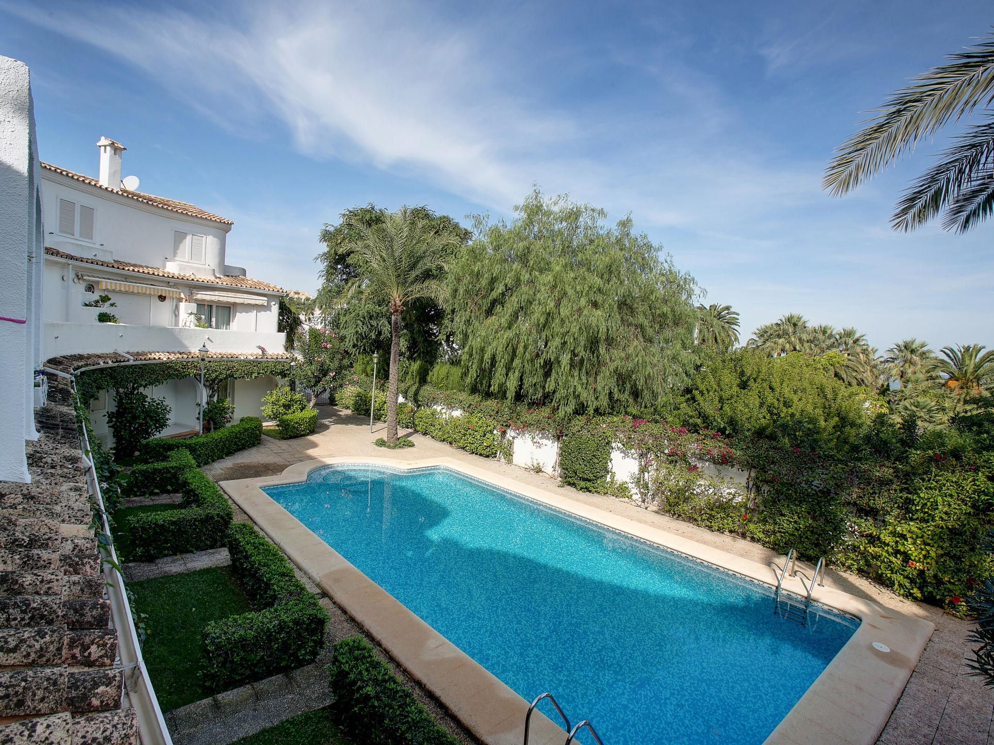 Photo 2 - Appartement de 2 chambres à Dénia avec piscine et vues à la mer