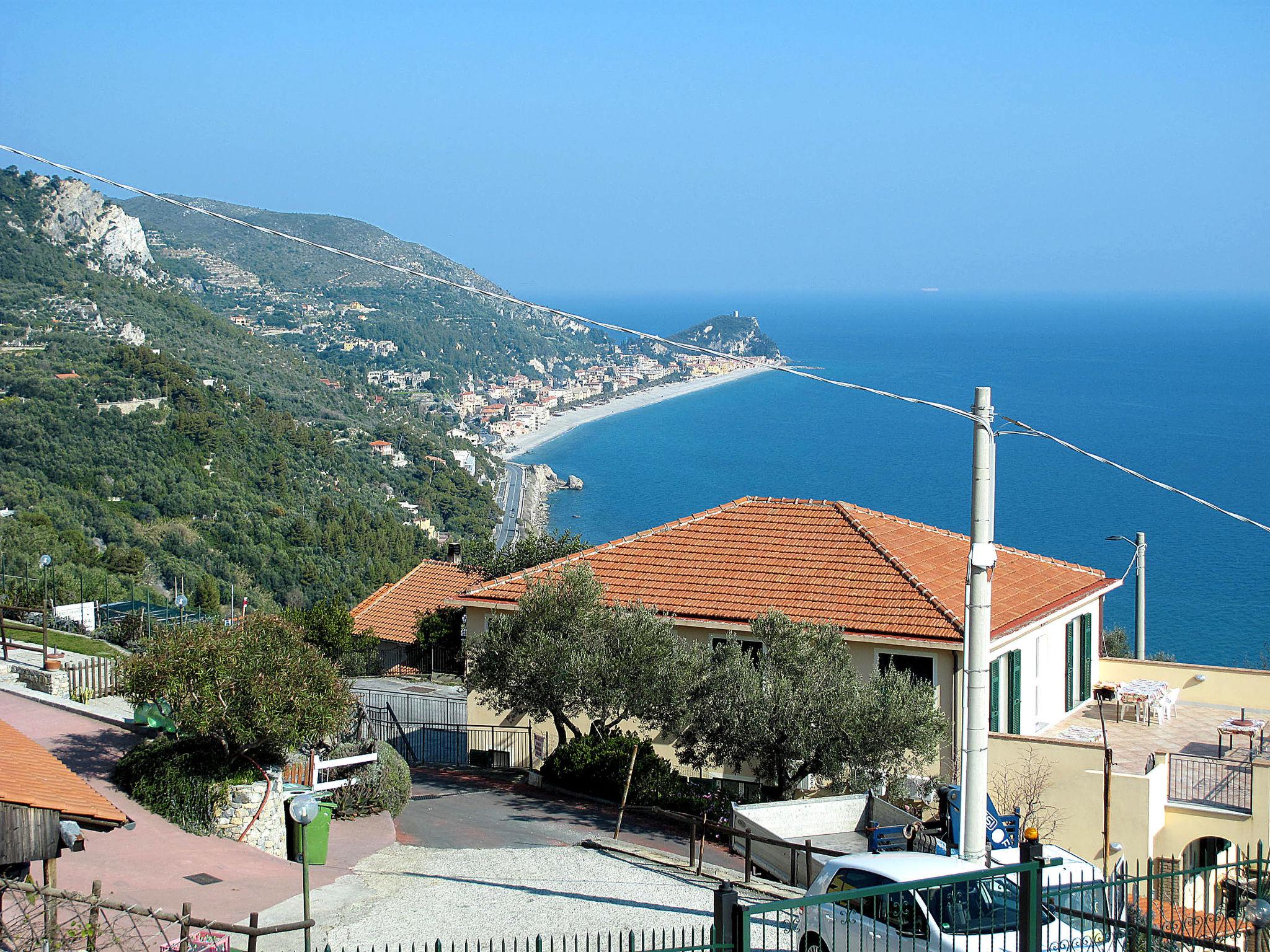 Foto 12 - Apartamento de 1 quarto em Finale Ligure com terraço e vistas do mar