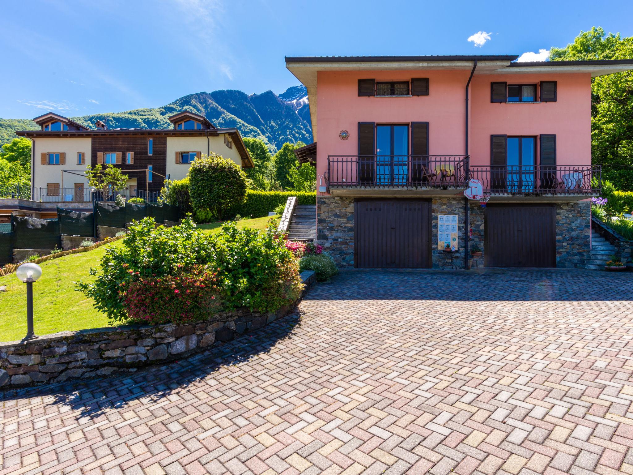 Photo 25 - Maison de 2 chambres à Colico avec piscine et vues sur la montagne