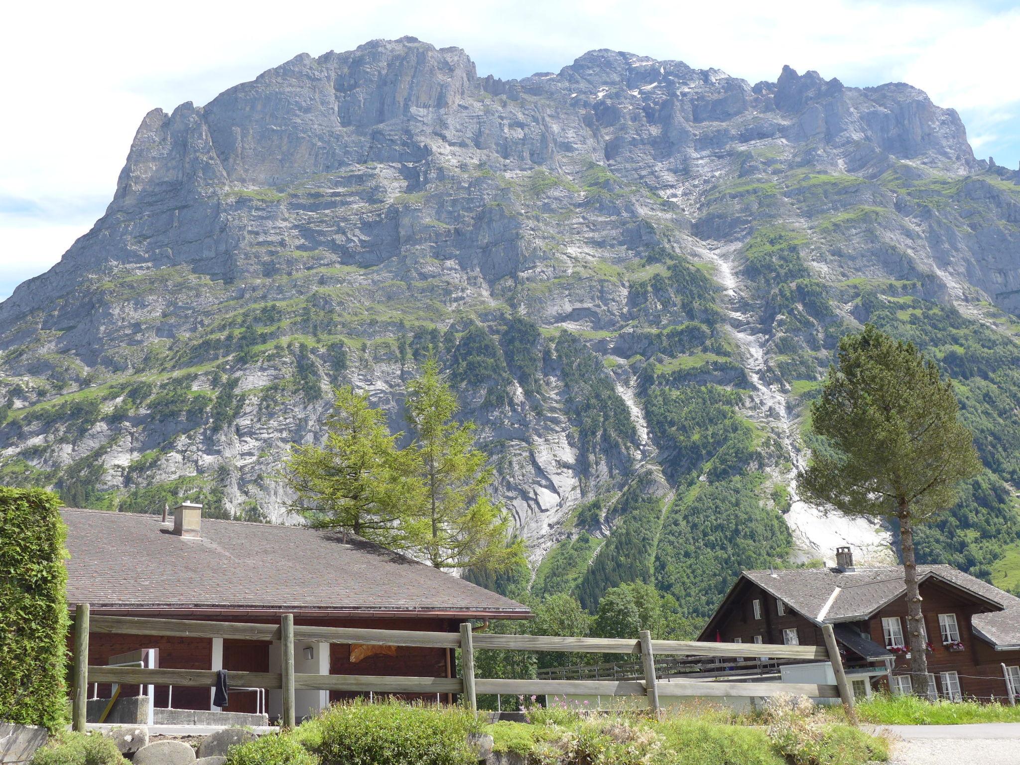 Foto 10 - Apartamento de 1 habitación en Grindelwald con jardín y vistas a la montaña
