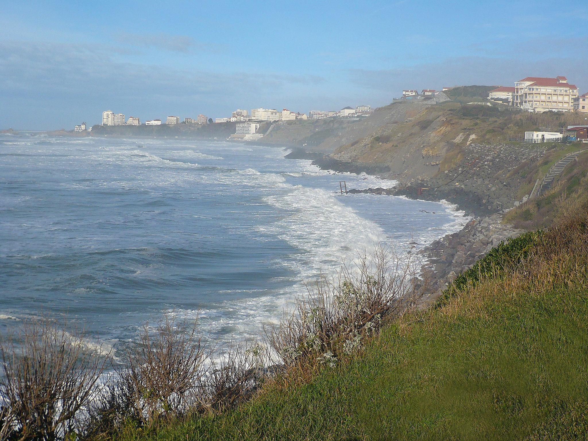 Foto 13 - Apartamento en Biarritz con piscina y jardín