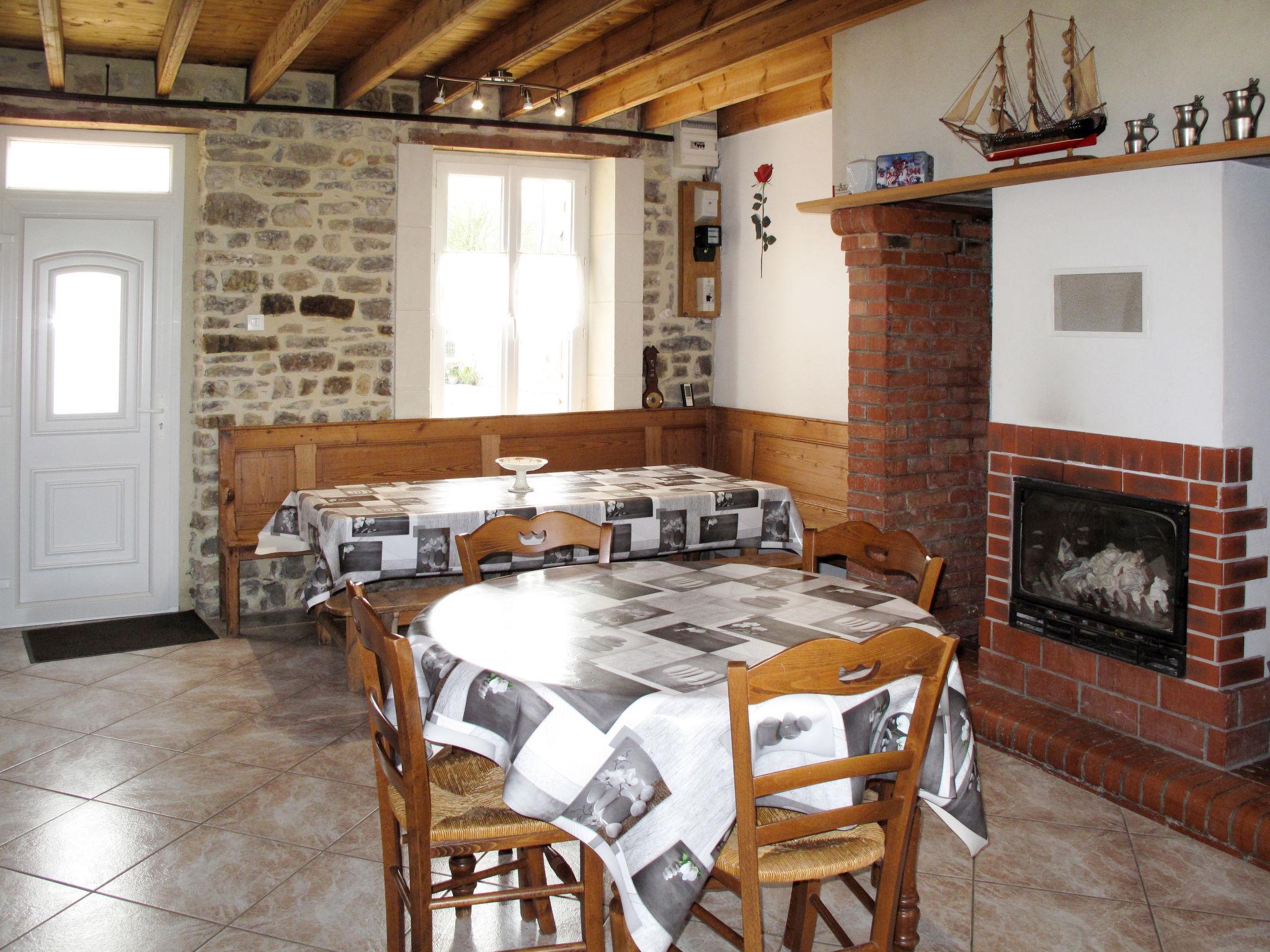 Photo 8 - Maison de 4 chambres à Saint-Maurice-en-Cotentin avec jardin et terrasse