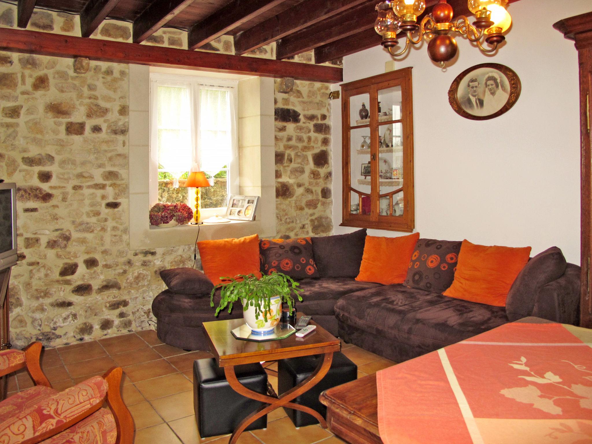 Photo 6 - Maison de 4 chambres à Saint-Maurice-en-Cotentin avec jardin et terrasse