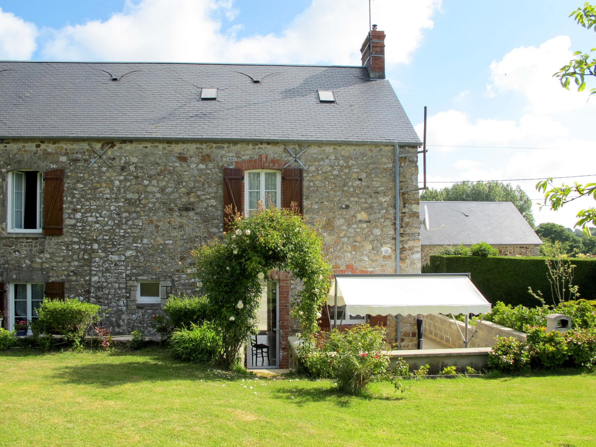 Foto 19 - Casa de 4 quartos em Saint-Maurice-en-Cotentin com jardim e terraço