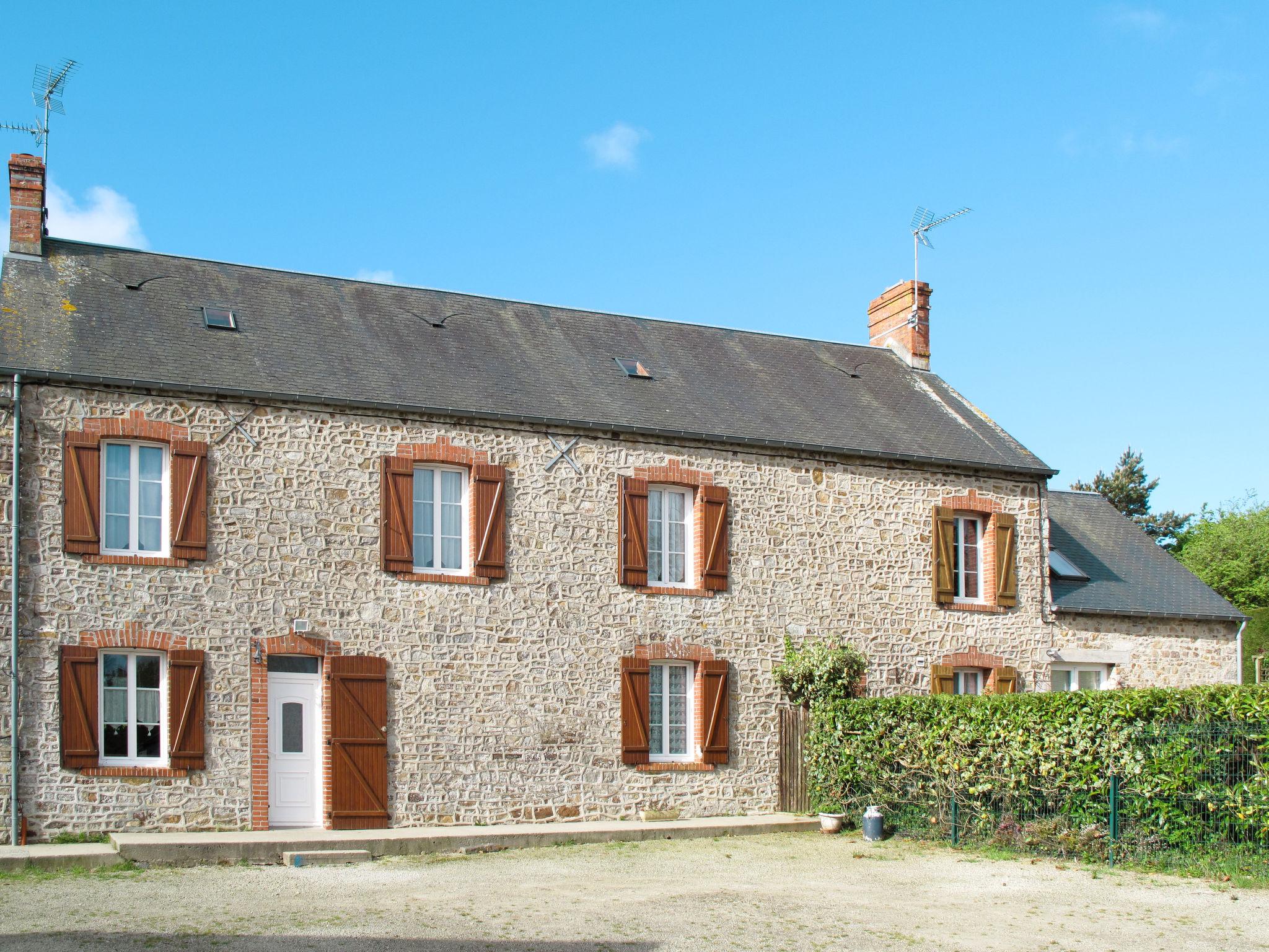 Foto 18 - Casa de 4 quartos em Saint-Maurice-en-Cotentin com jardim e terraço