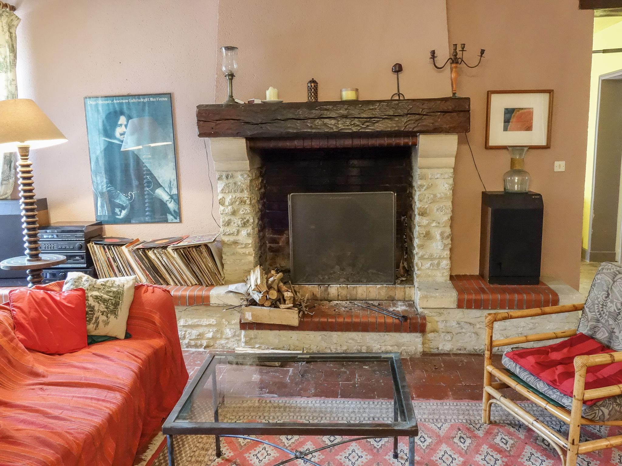 Photo 7 - 5 bedroom House in Tour-en-Bessin with private pool and sea view