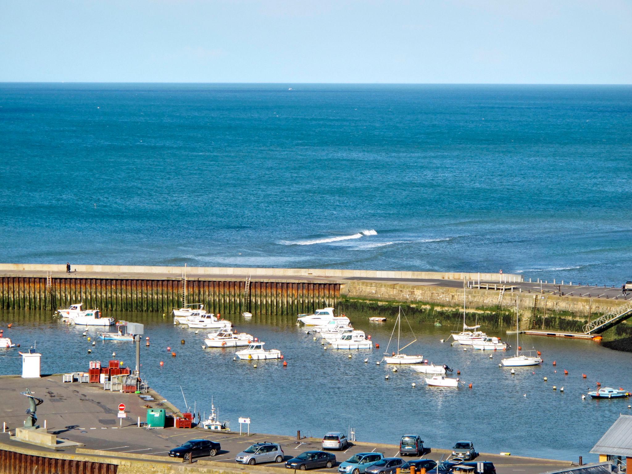 Photo 32 - Maison de 5 chambres à Tour-en-Bessin avec piscine privée et vues à la mer