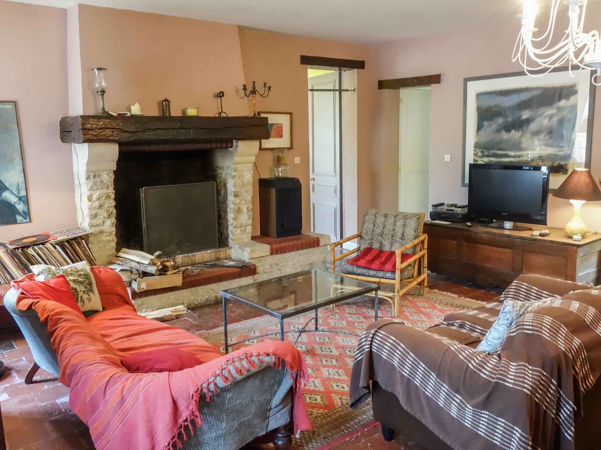 Photo 2 - Maison de 5 chambres à Tour-en-Bessin avec piscine privée et vues à la mer