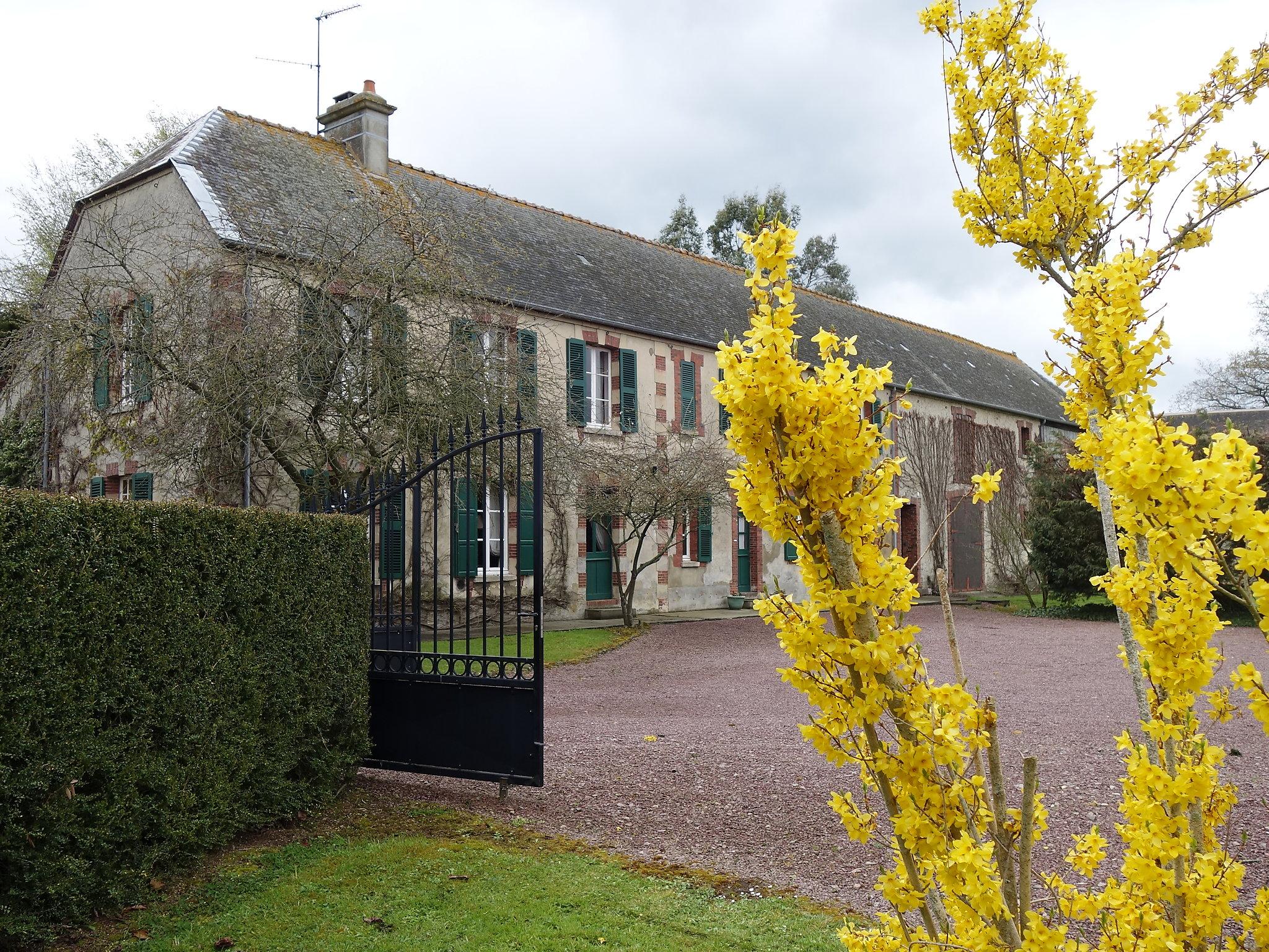 Foto 31 - Casa de 5 quartos em Tour-en-Bessin com piscina privada e jardim