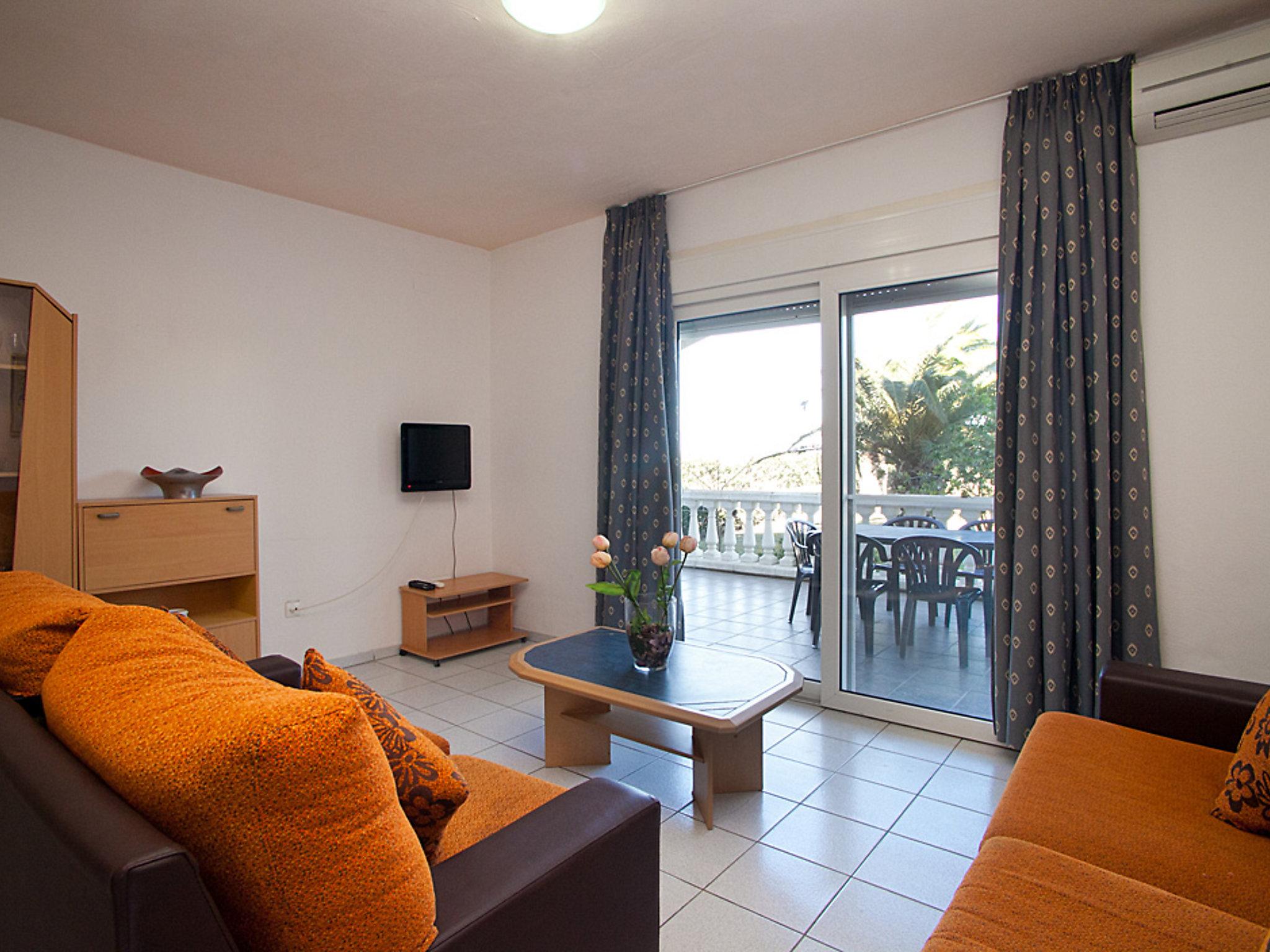 Photo 7 - 3 bedroom Apartment in Deltebre with swimming pool and sea view