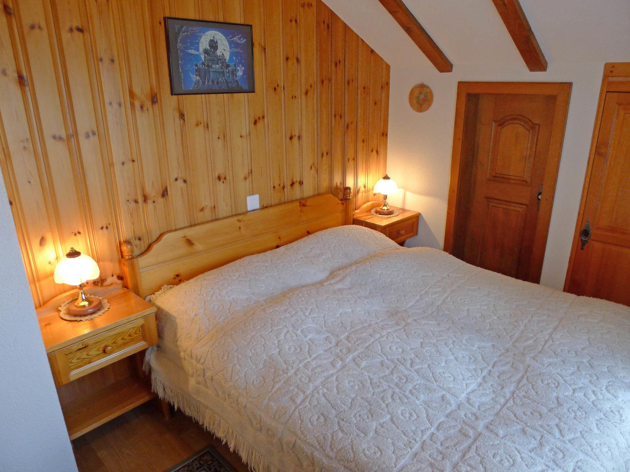 Foto 10 - Appartamento con 3 camere da letto a Grächen con giardino e vista sulle montagne
