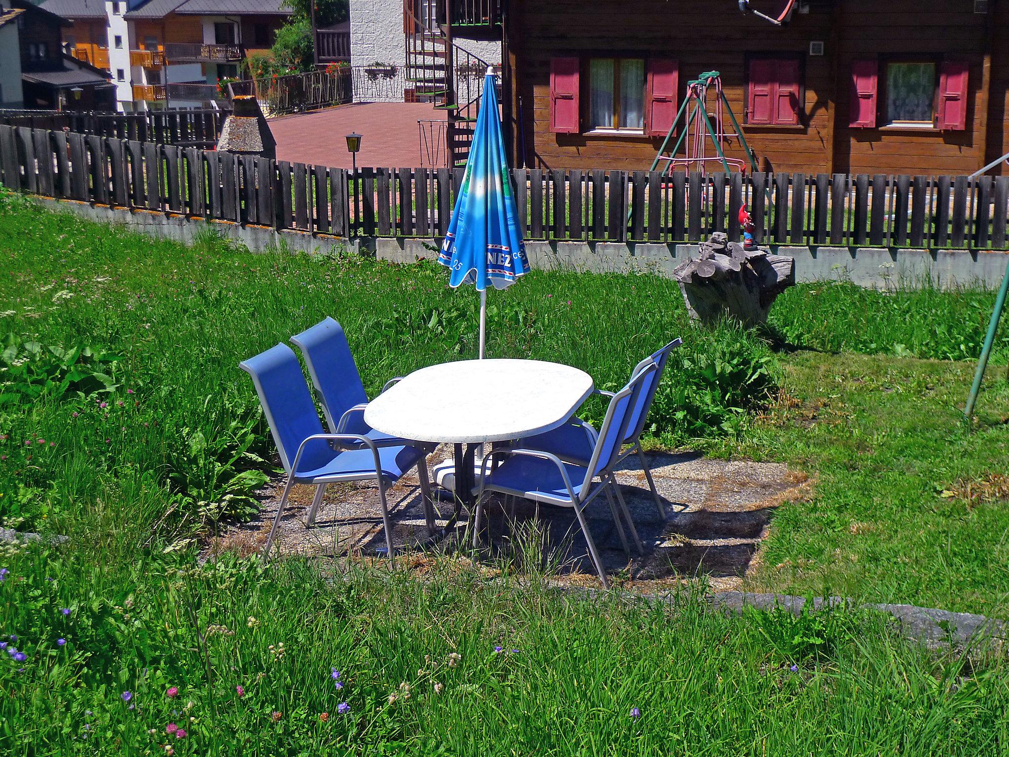 Foto 17 - Apartamento de 3 quartos em Grächen com jardim e vista para a montanha