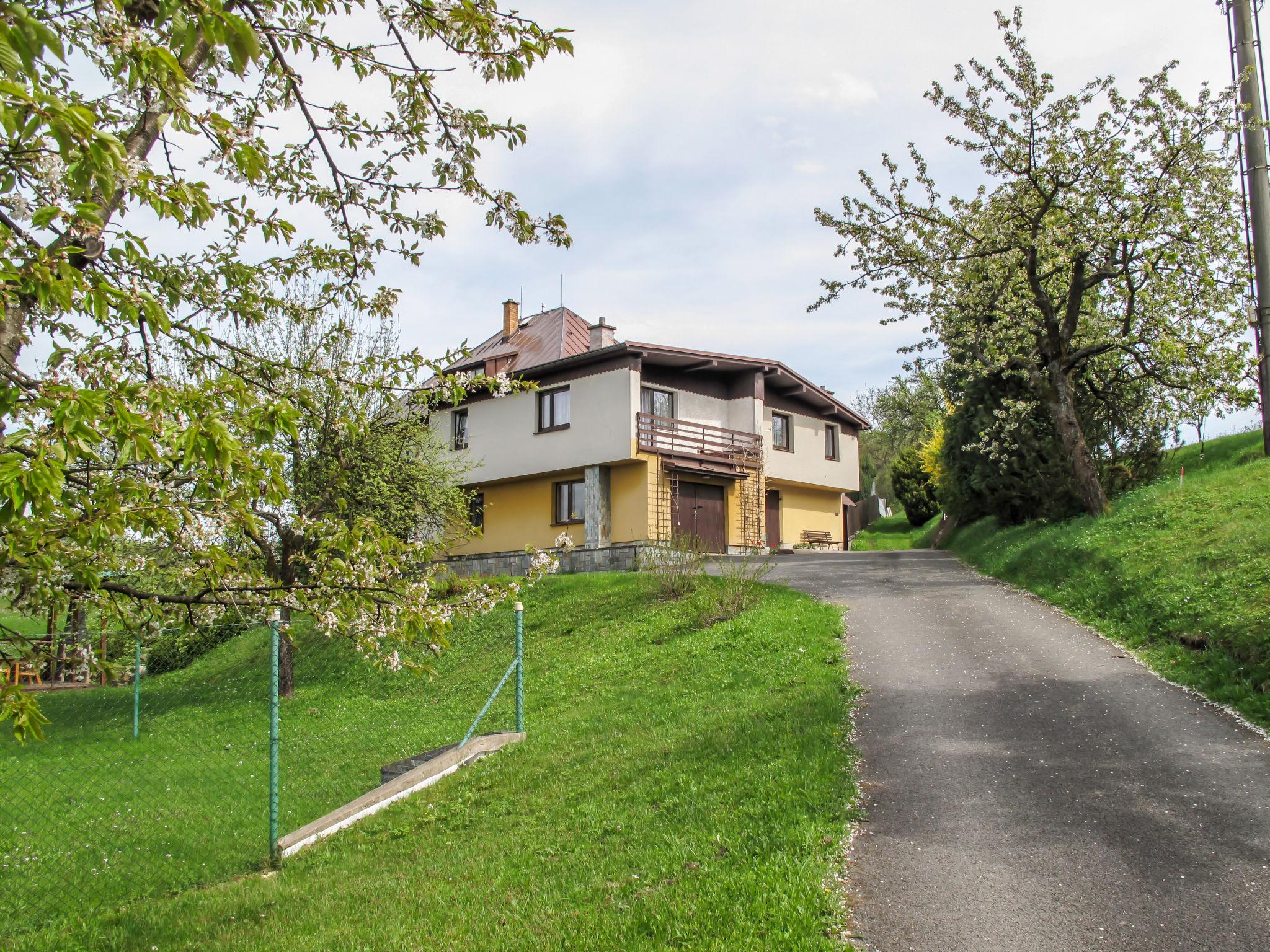 Photo 13 - 2 bedroom House in Jesenný with garden