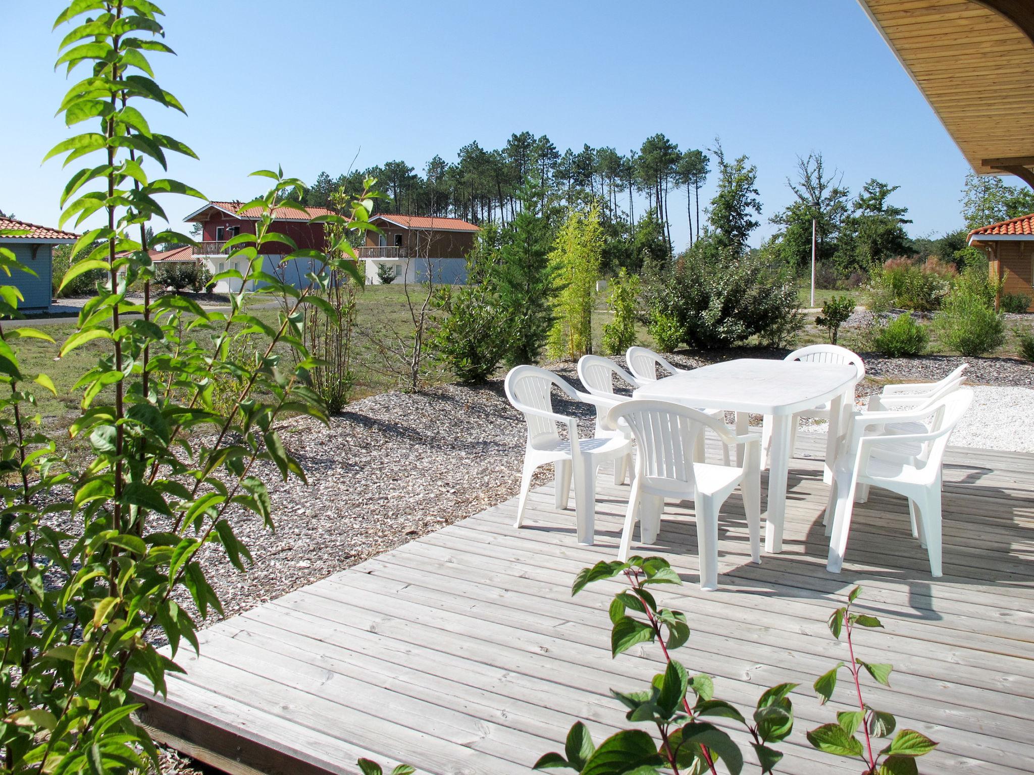 Foto 3 - Casa con 3 camere da letto a Parentis-en-Born con piscina e terrazza