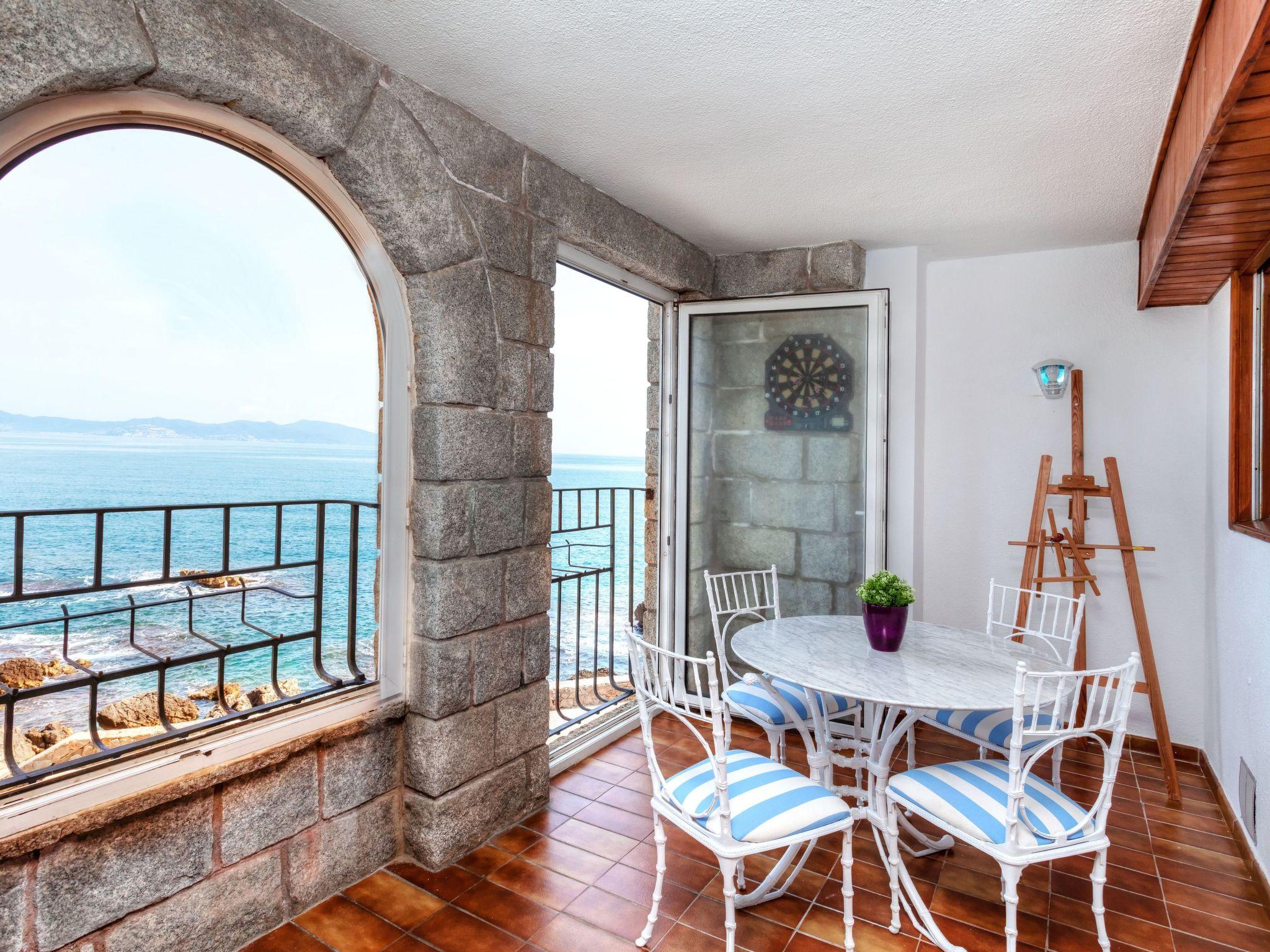 Foto 1 - Apartamento de 3 quartos em l'Escala com vistas do mar