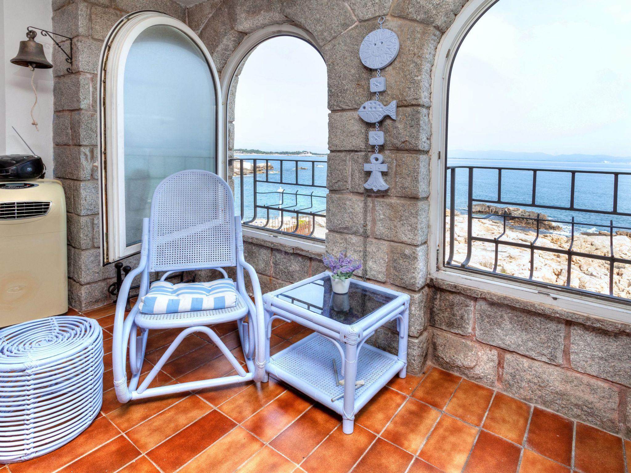 Photo 2 - 3 bedroom Apartment in l'Escala with sea view