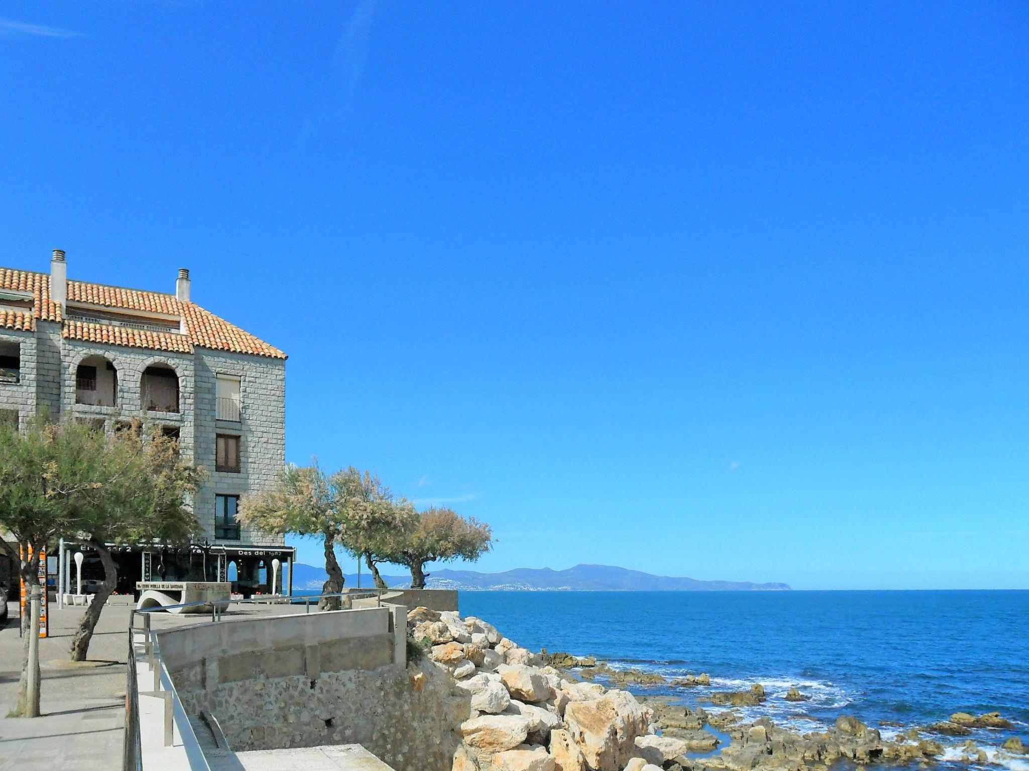 Foto 5 - Apartamento de 3 habitaciones en l'Escala con vistas al mar