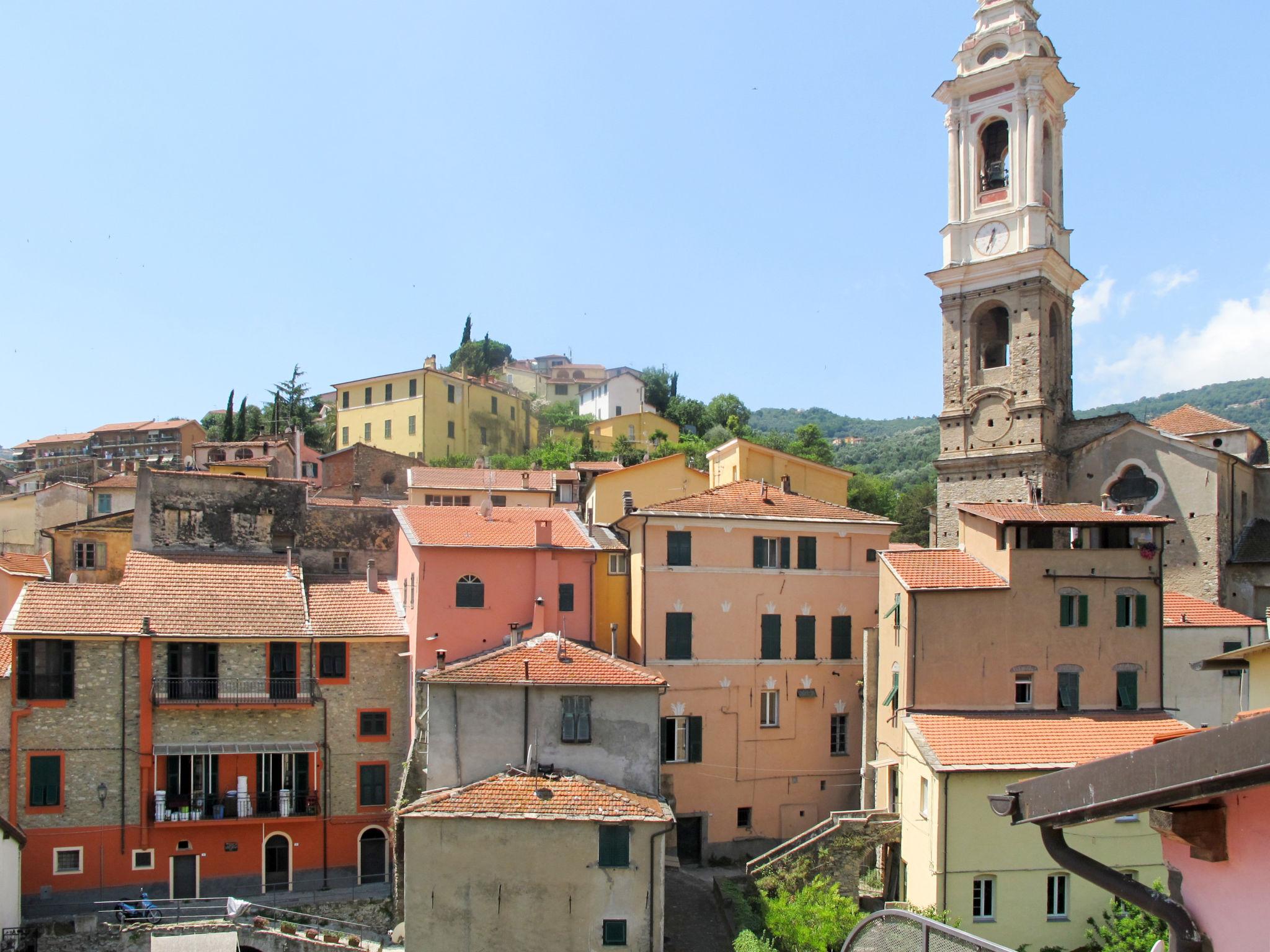 Foto 2 - Appartamento con 2 camere da letto a Dolcedo con giardino e terrazza