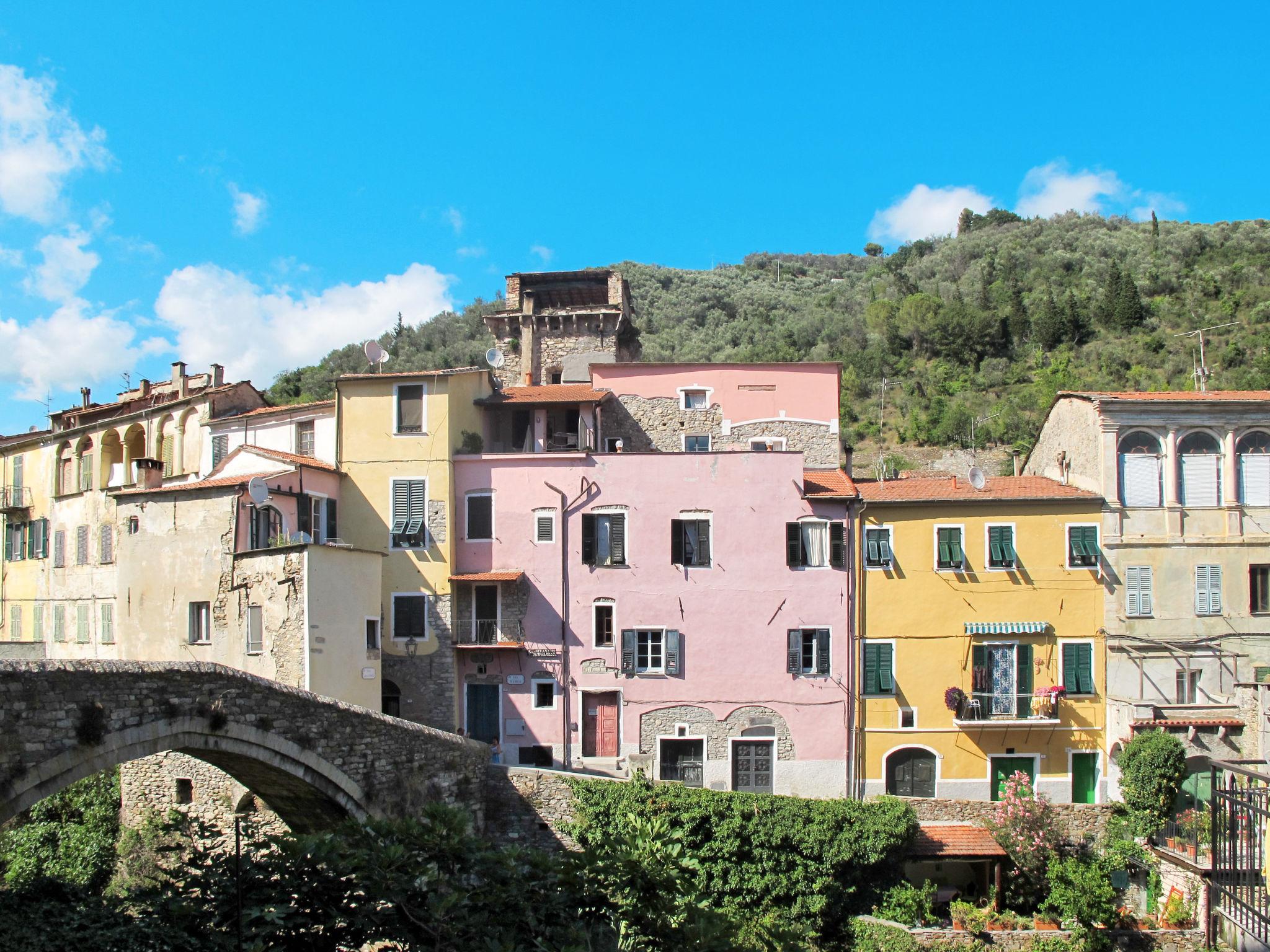 Foto 9 - Appartamento con 2 camere da letto a Dolcedo con terrazza