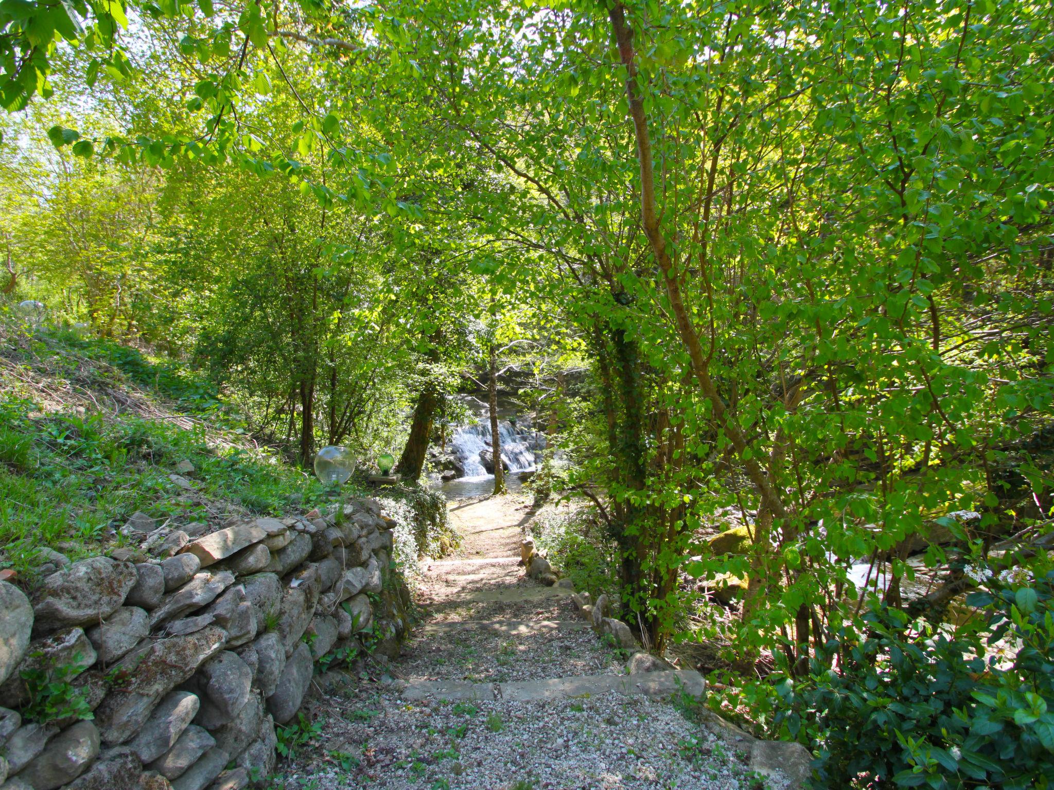 Foto 34 - Casa de 4 quartos em Sansepolcro com piscina privada e jardim