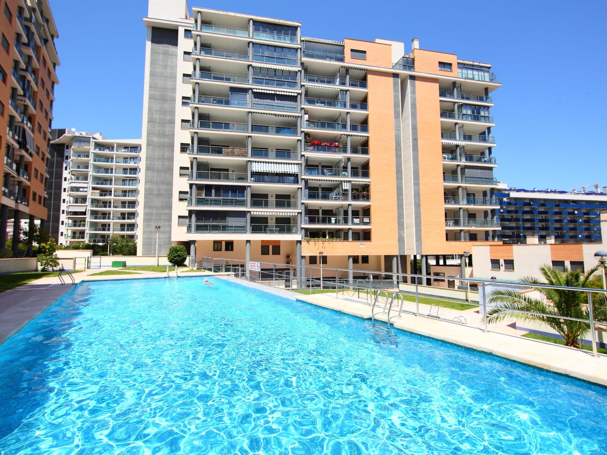 Foto 1 - Appartamento con 2 camere da letto a Villajoyosa con piscina e vista mare