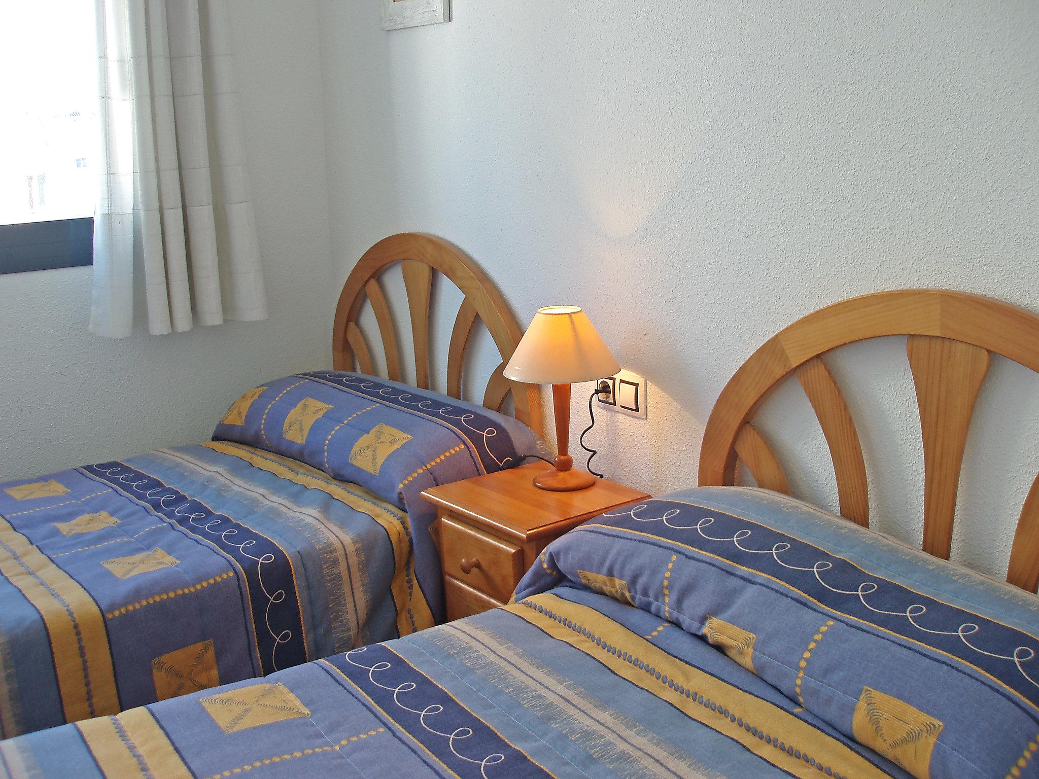 Photo 12 - 2 bedroom Apartment in Villajoyosa with swimming pool and terrace