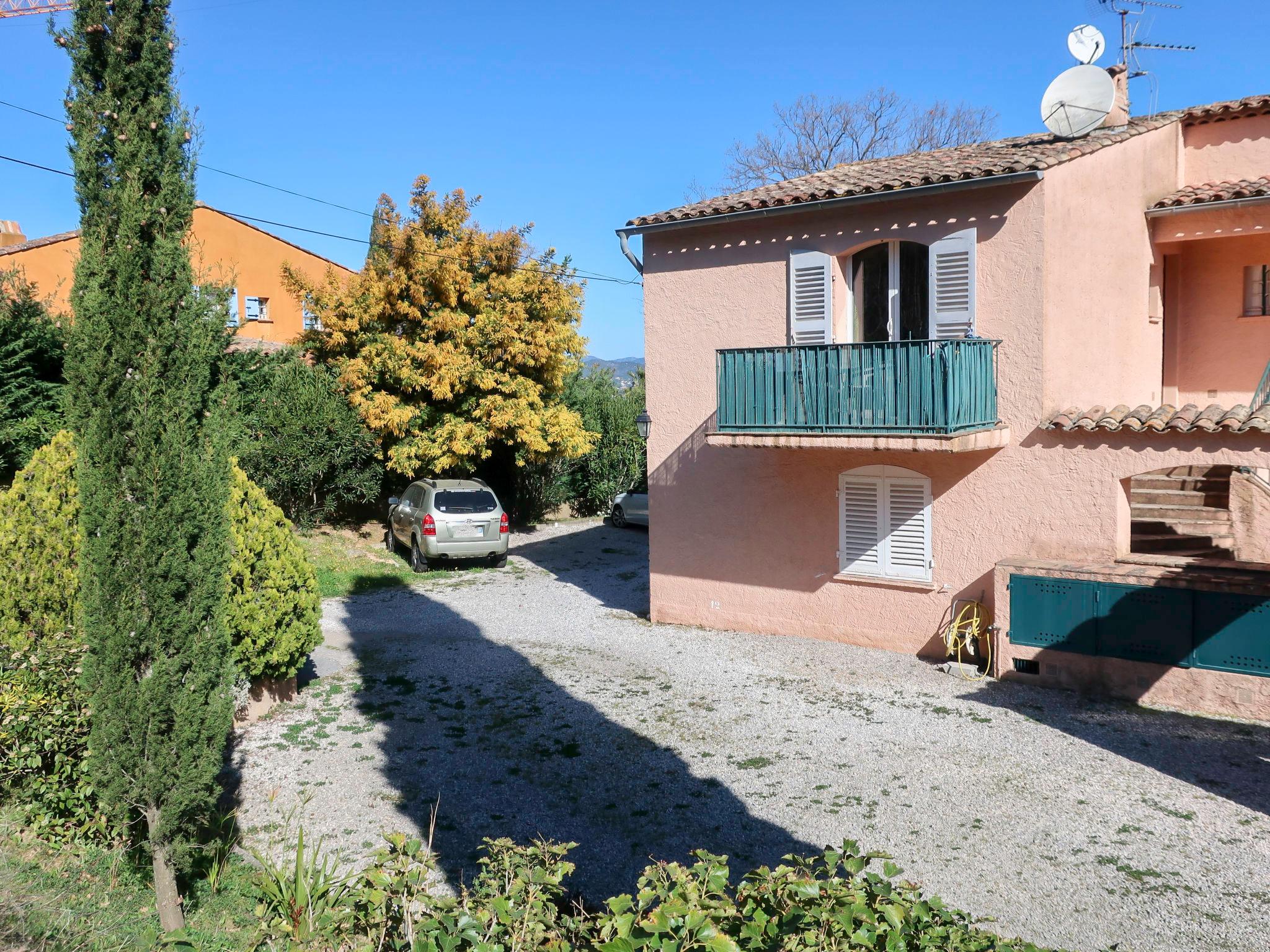 Foto 18 - Apartamento en Saint-Tropez con vistas al mar