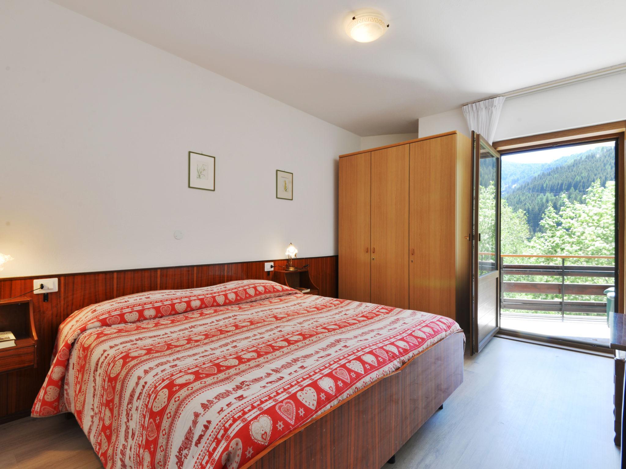 Foto 4 - Apartment mit 3 Schlafzimmern in Moena mit garten und blick auf die berge