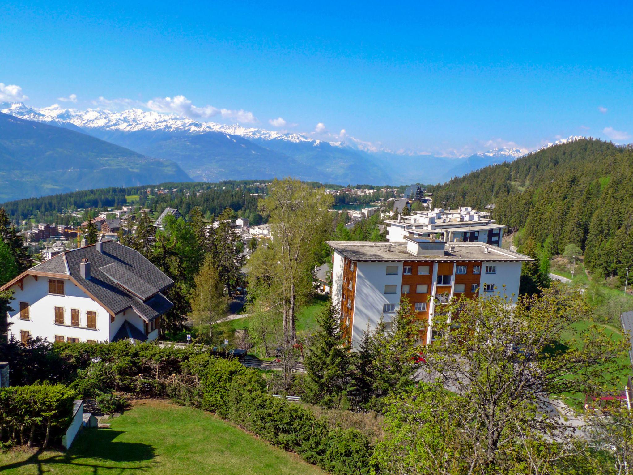 Foto 22 - Apartamento de 3 quartos em Crans-Montana com piscina e vista para a montanha