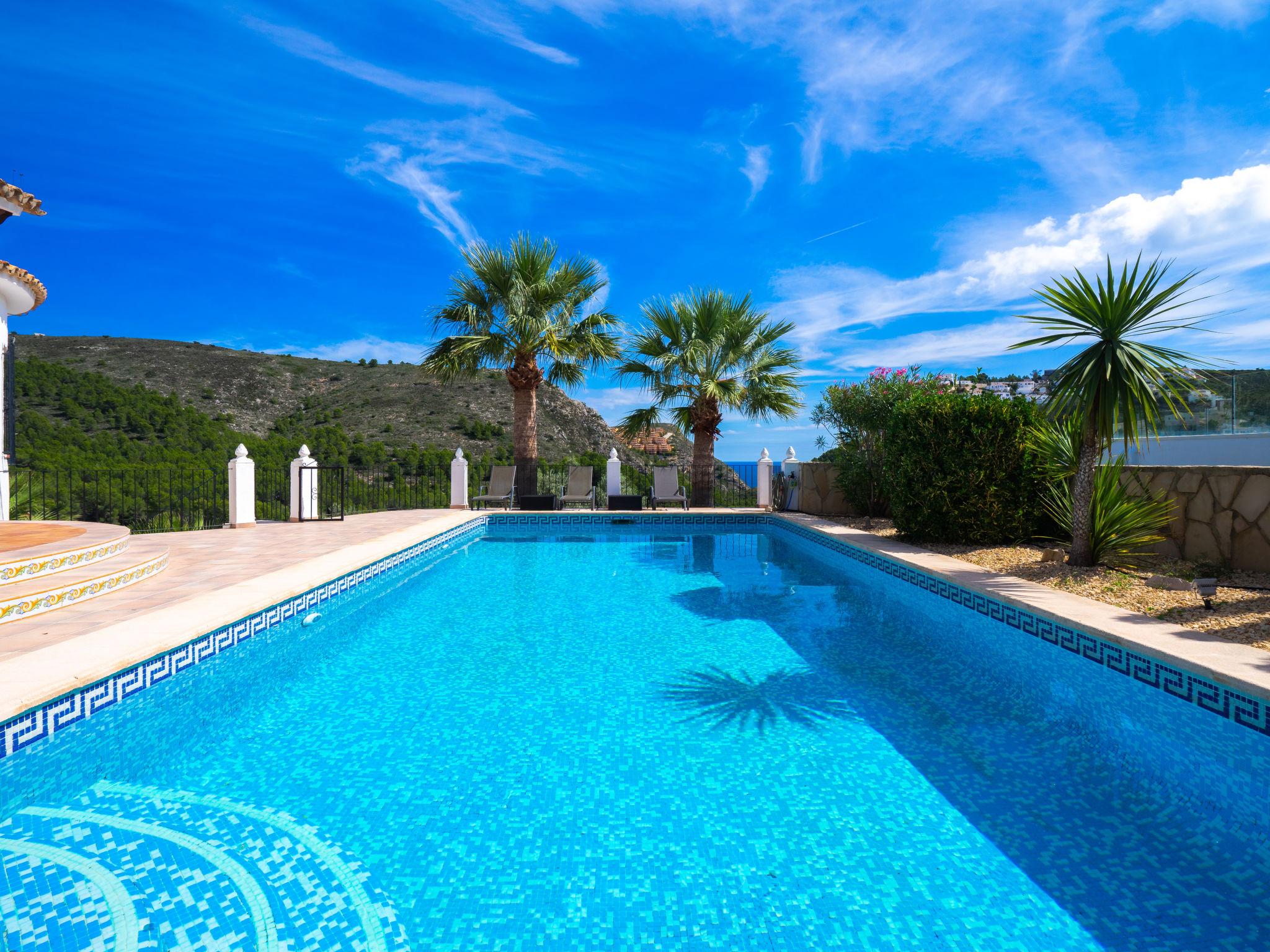 Foto 1 - Casa de 5 quartos em Teulada com piscina privada e vistas do mar