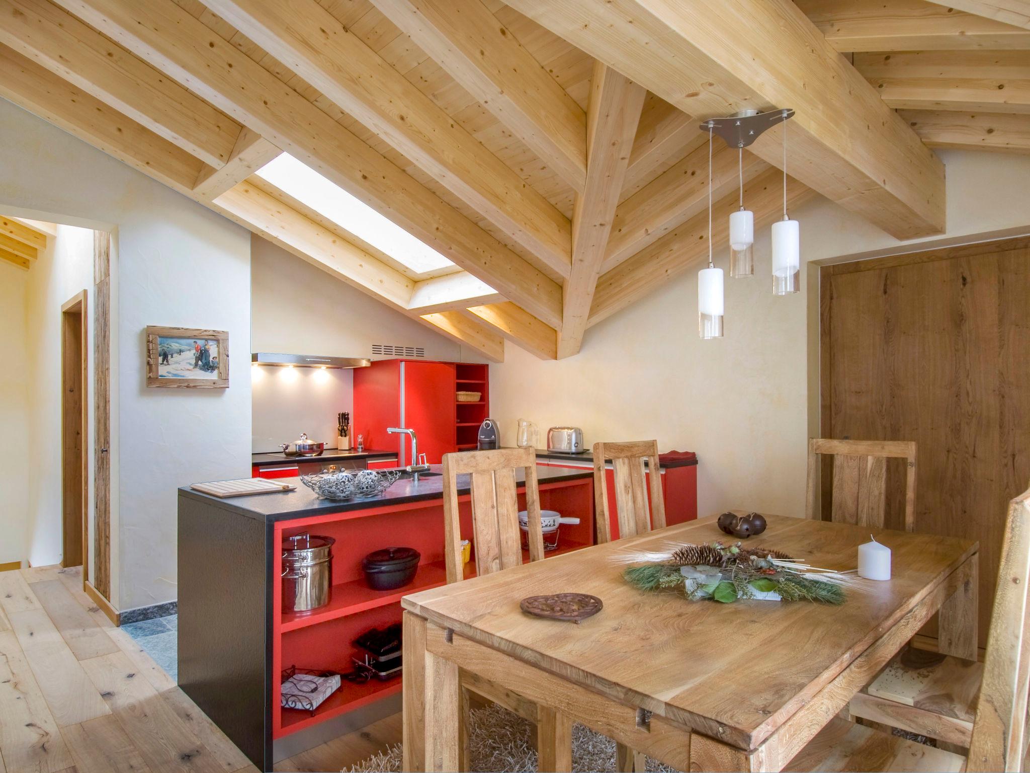 Foto 7 - Apartamento de 3 habitaciones en Zermatt con sauna y vistas a la montaña