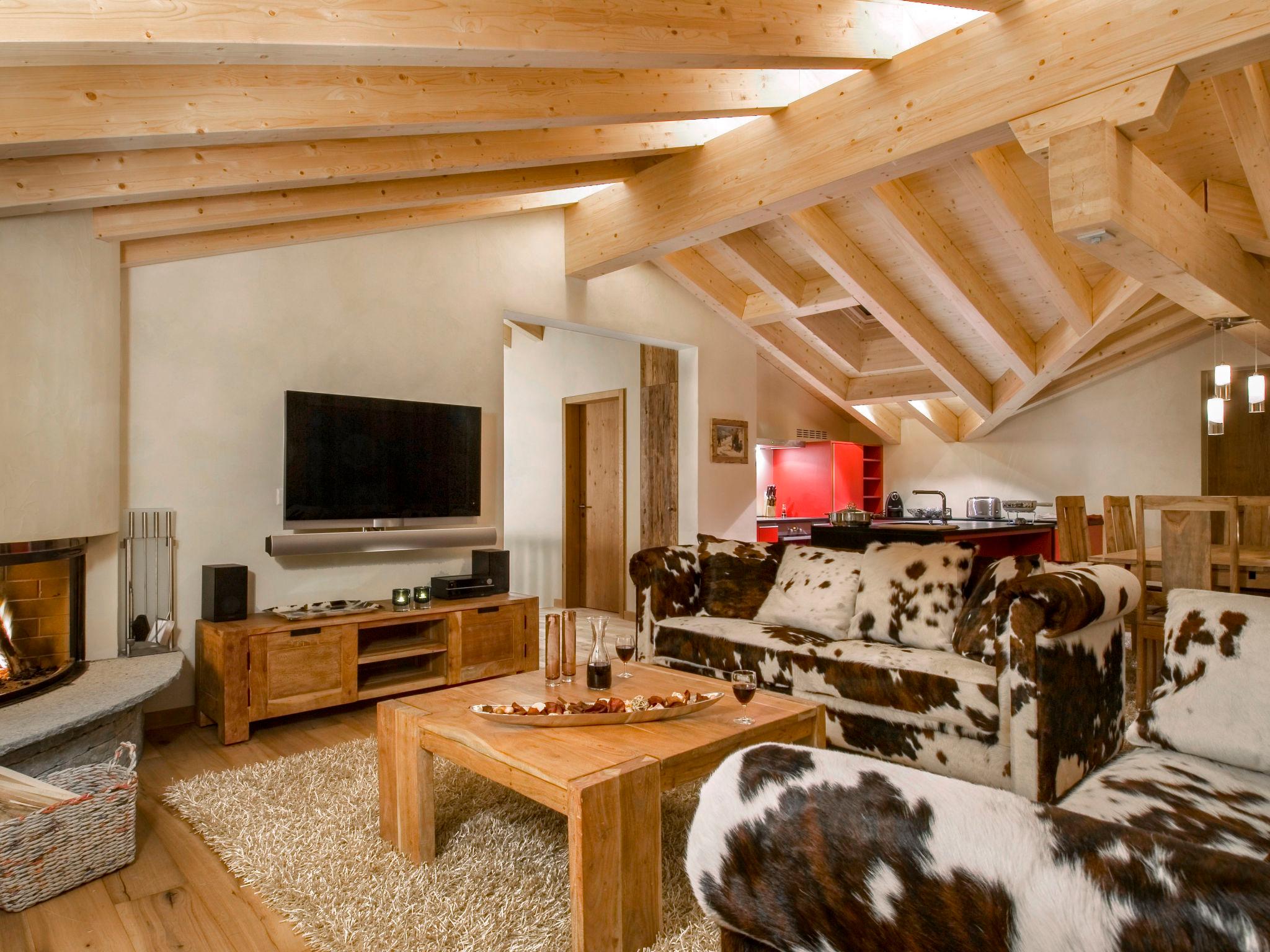 Photo 1 - 3 bedroom Apartment in Zermatt with sauna and mountain view