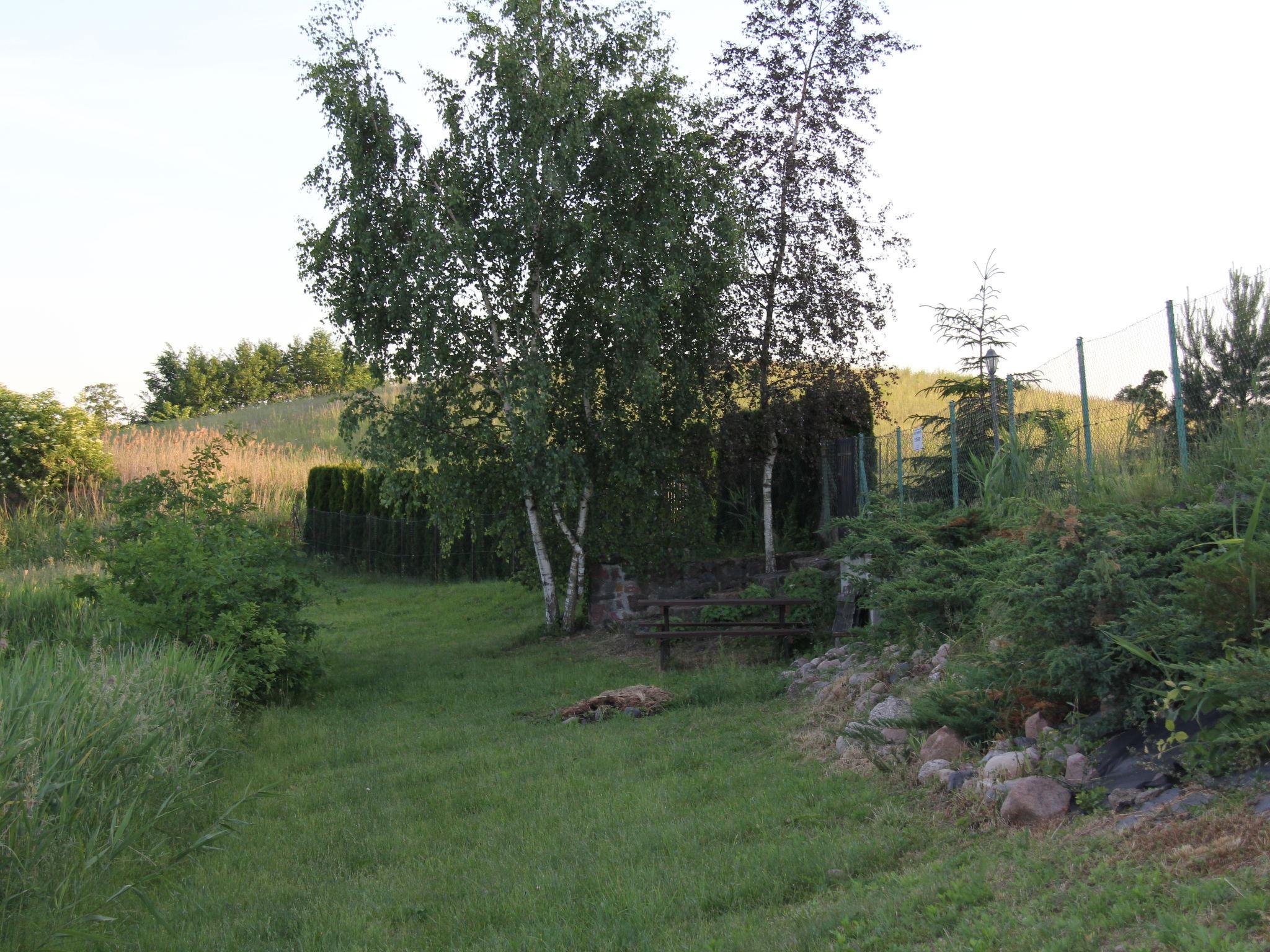 Foto 22 - Casa de 3 quartos em Stare Juchy com jardim e terraço