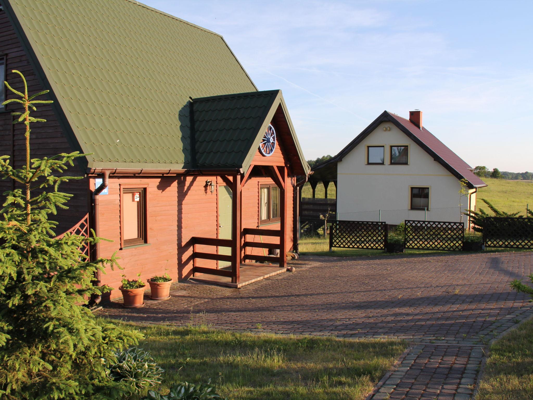 Foto 16 - Casa de 3 habitaciones en Stare Juchy con jardín y terraza