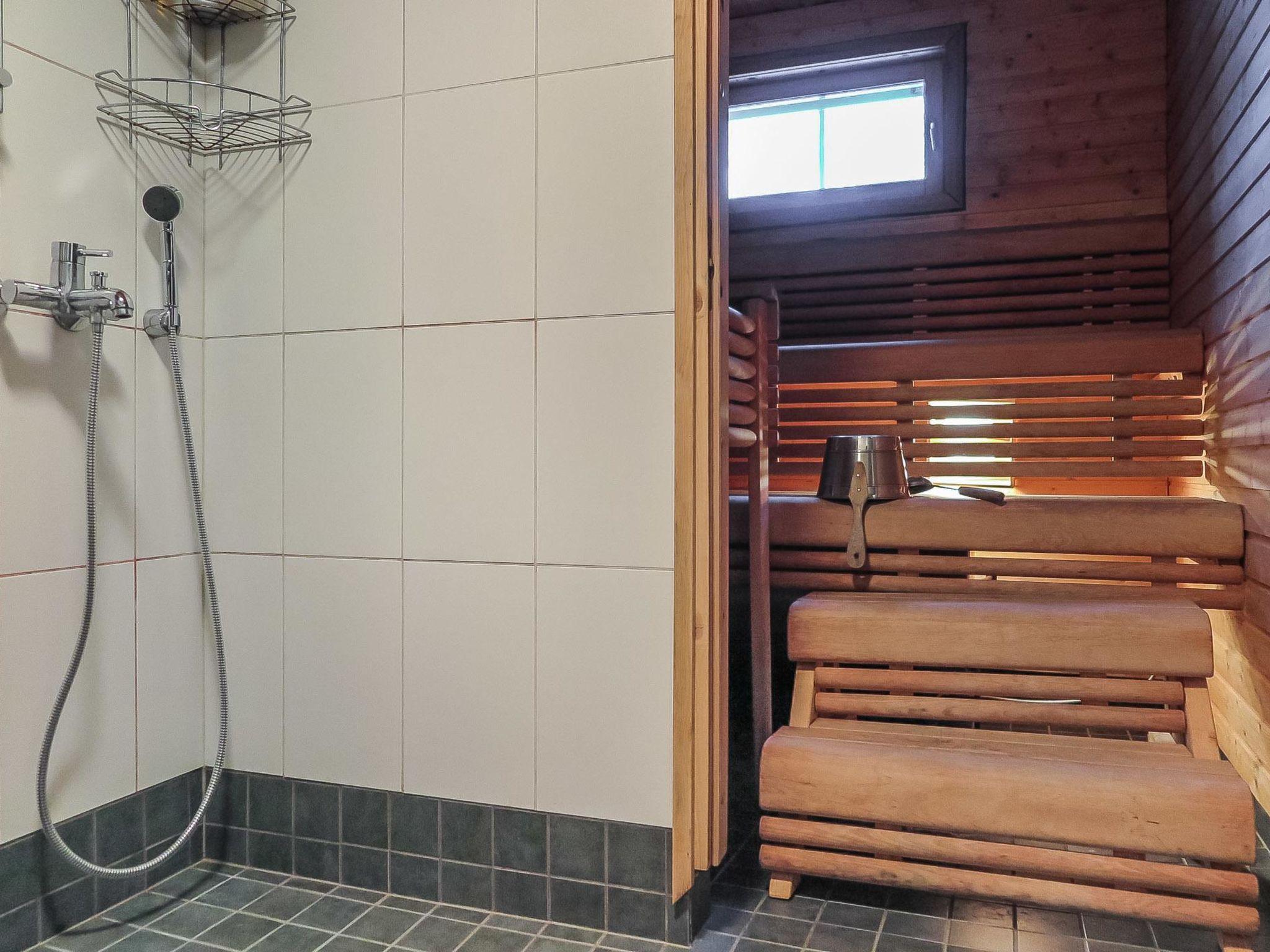 Foto 18 - Haus mit 1 Schlafzimmer in Kittilä mit sauna und blick auf die berge