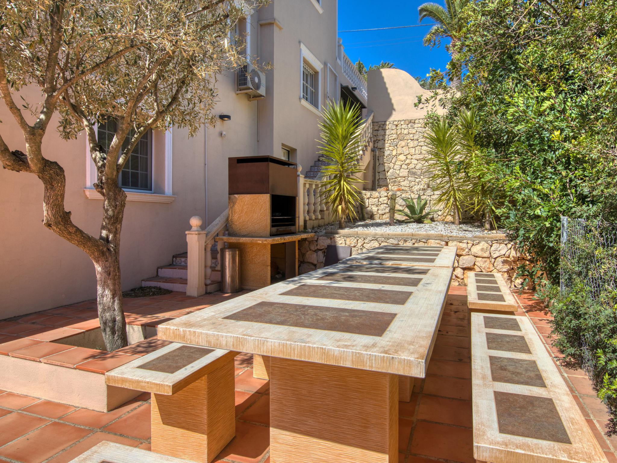 Foto 41 - Haus mit 7 Schlafzimmern in Dénia mit privater pool und garten