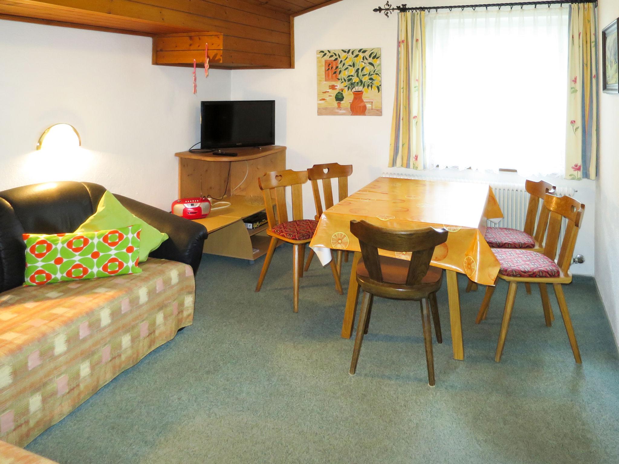 Photo 6 - Appartement de 3 chambres à Aschau im Zillertal avec jardin et vues sur la montagne