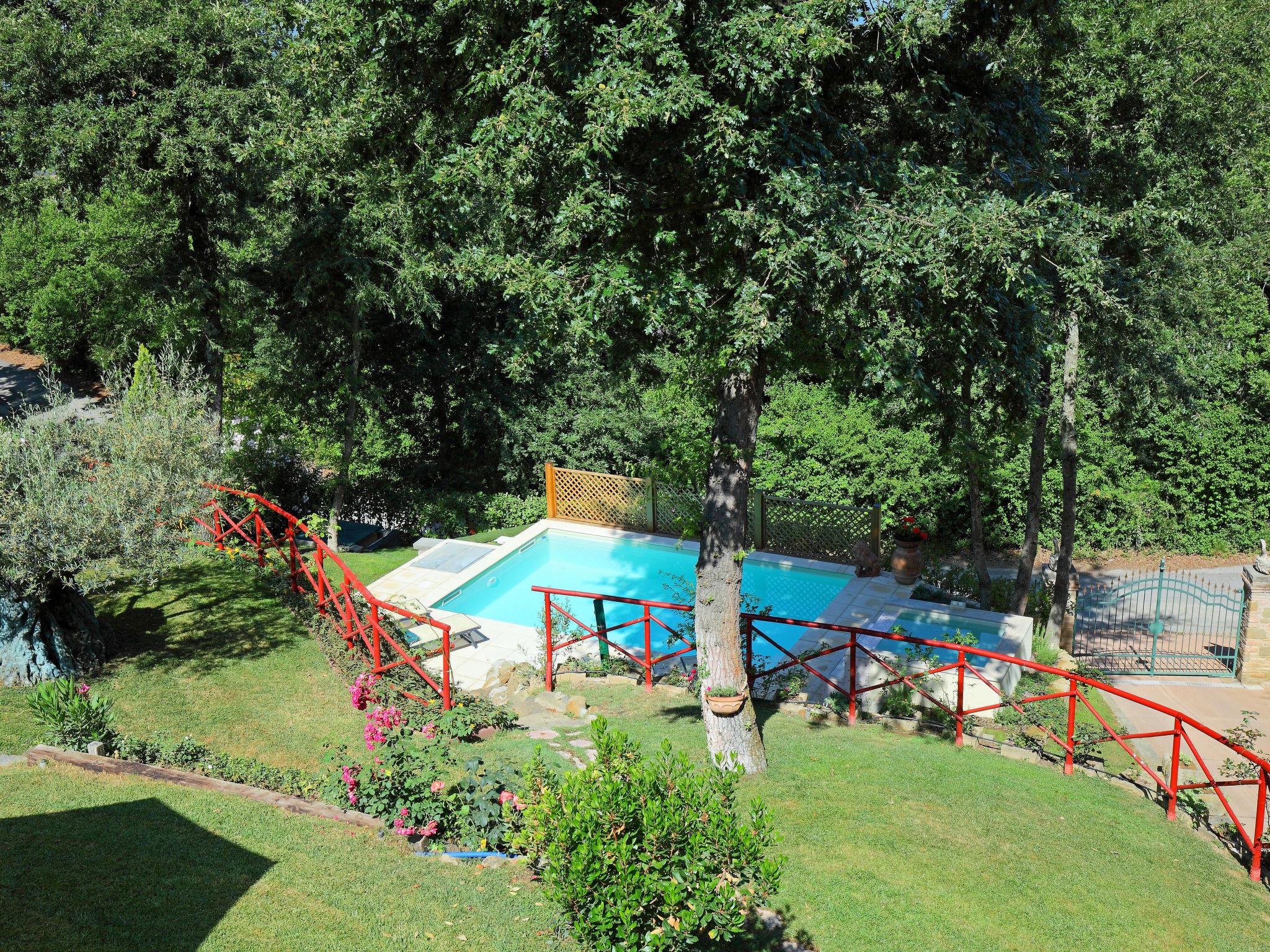 Foto 18 - Haus mit 3 Schlafzimmern in Magione mit privater pool und blick auf die berge