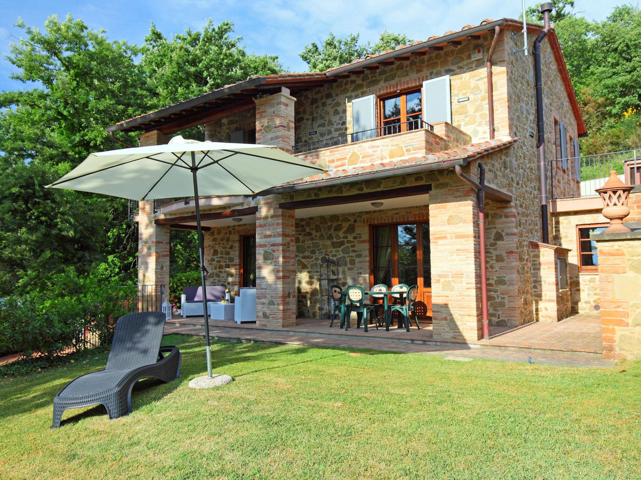 Photo 3 - Maison de 3 chambres à Magione avec piscine privée et vues sur la montagne