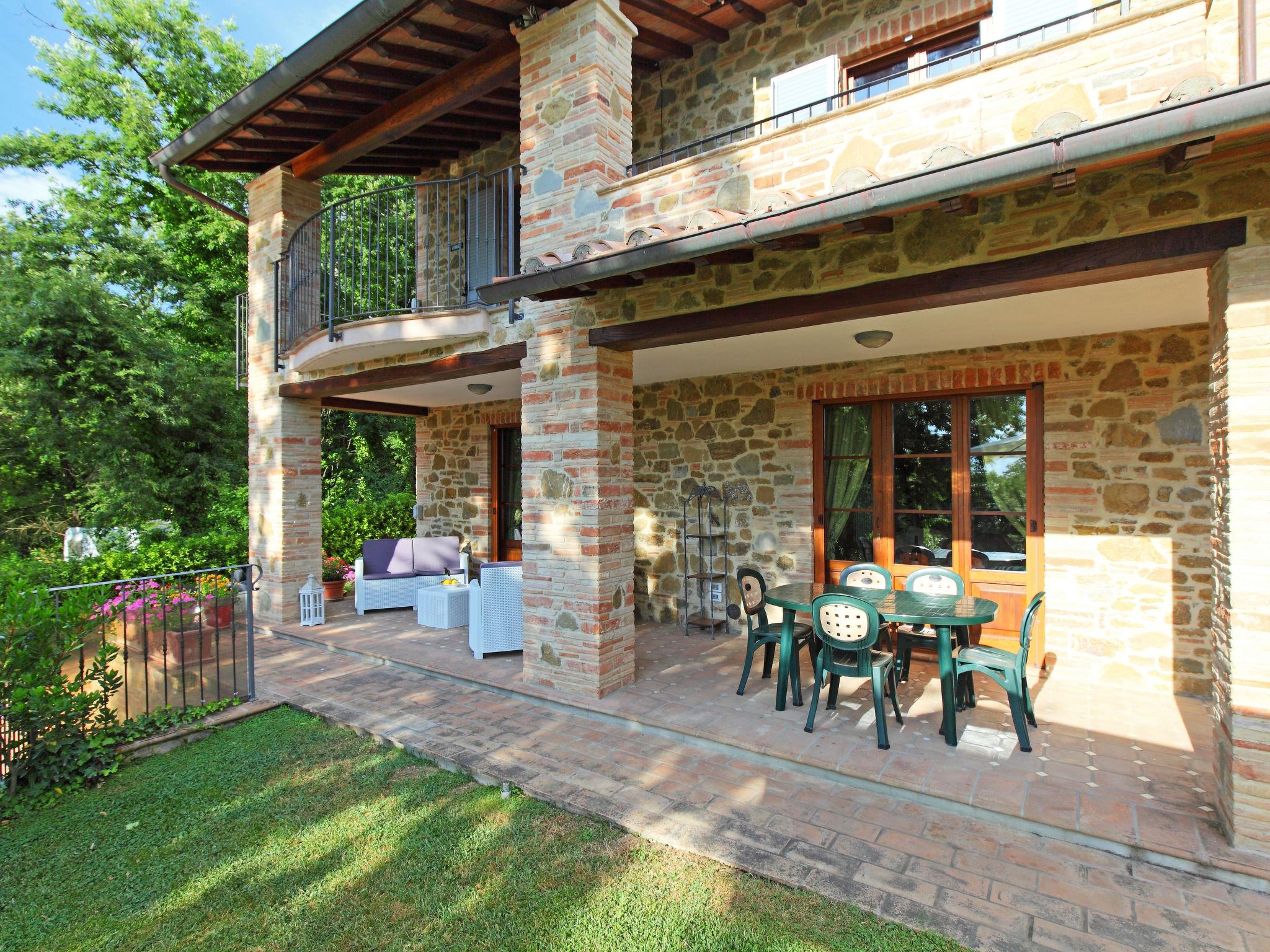 Foto 5 - Casa de 3 quartos em Magione com piscina privada e vista para a montanha