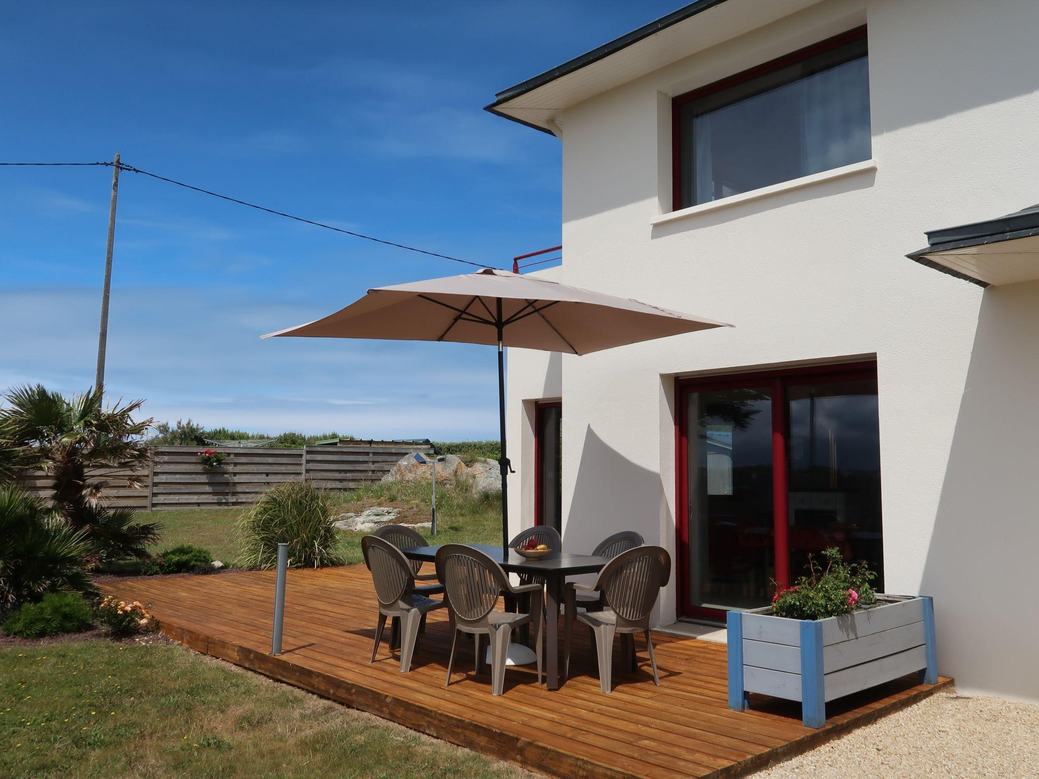 Photo 8 - Maison de 3 chambres à Kerlouan avec jardin et terrasse