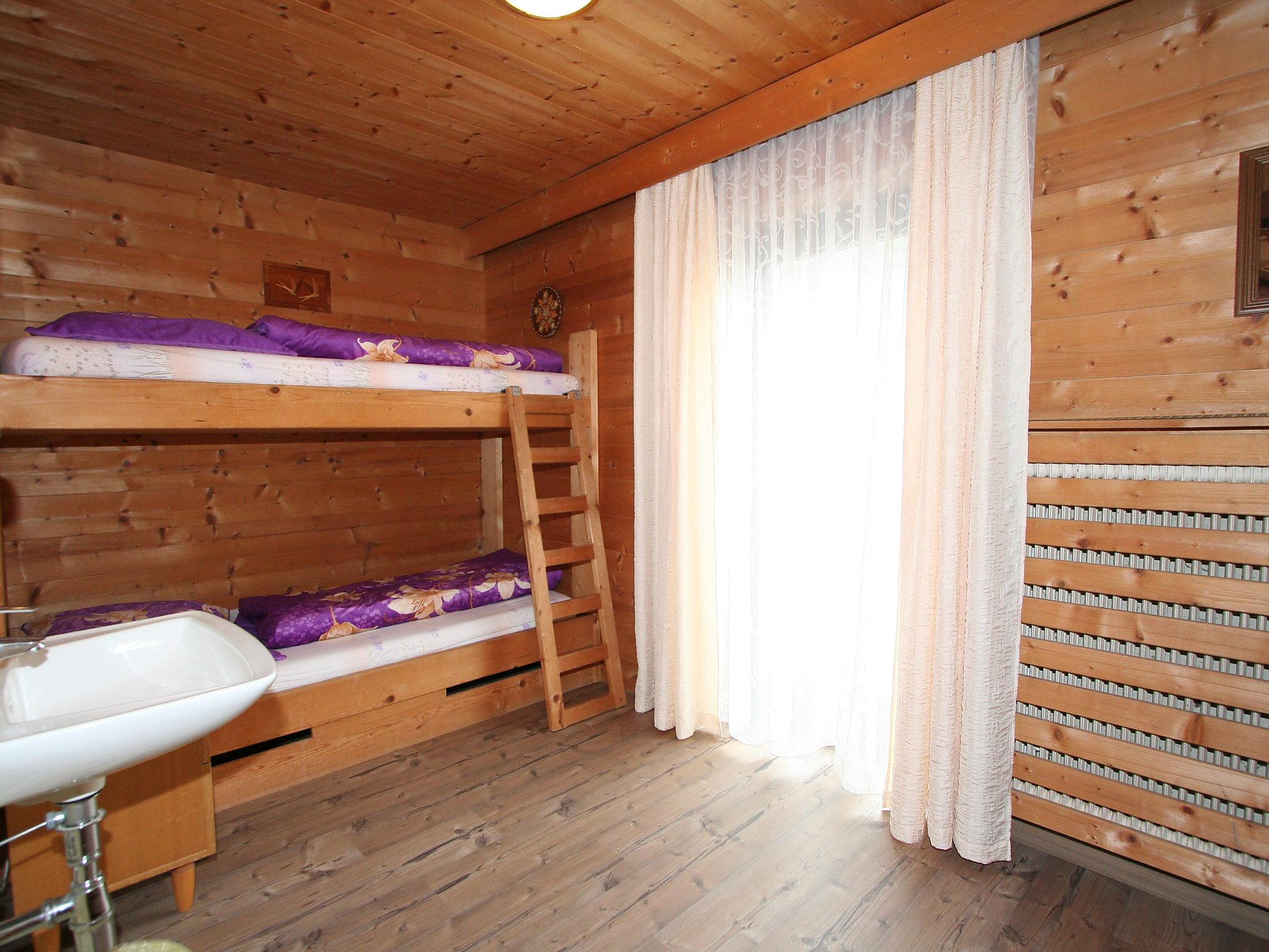 Foto 15 - Apartment mit 4 Schlafzimmern in Pians mit terrasse und blick auf die berge
