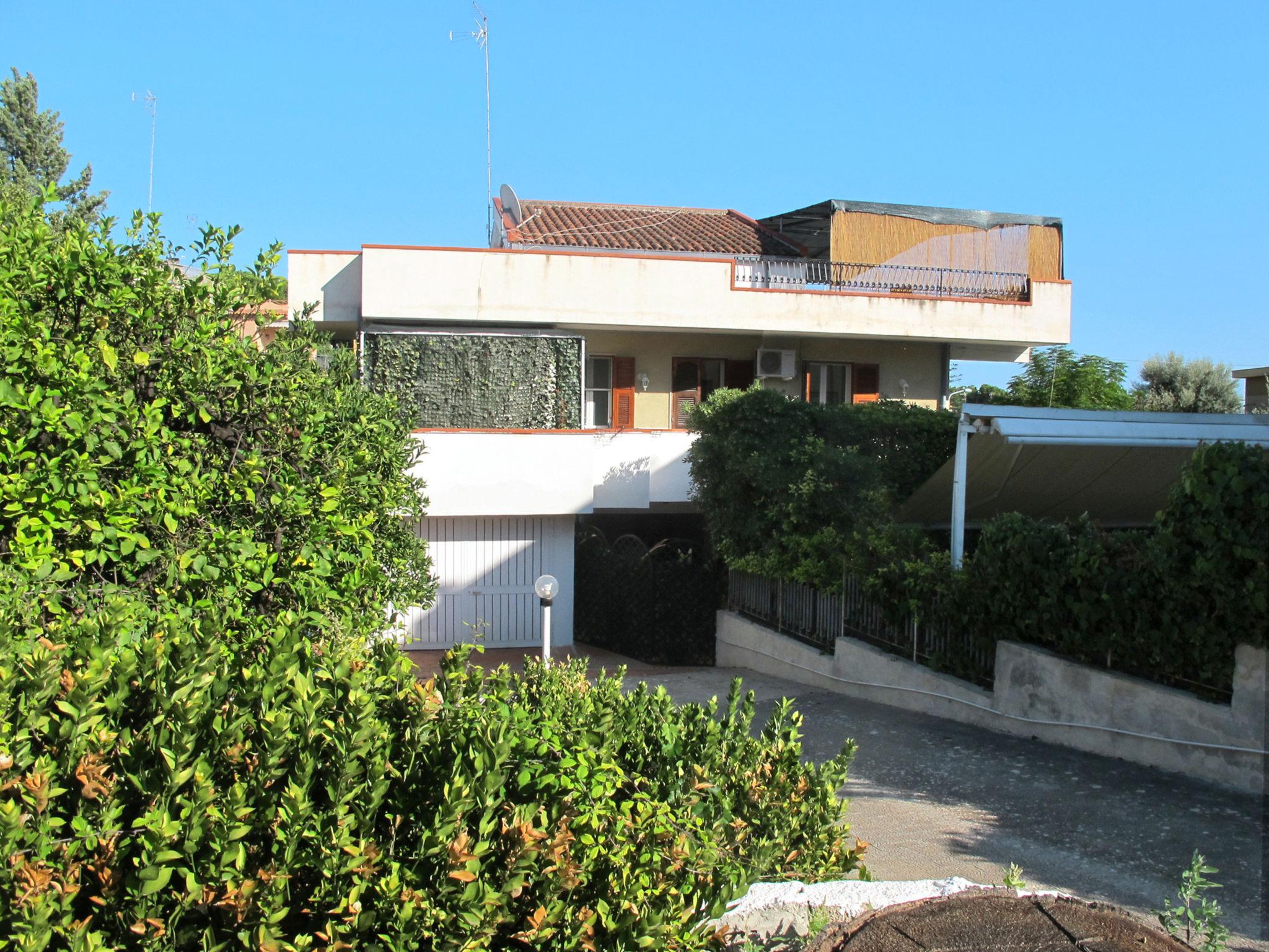 Foto 32 - Appartamento con 3 camere da letto a Siracusa con piscina e vista mare