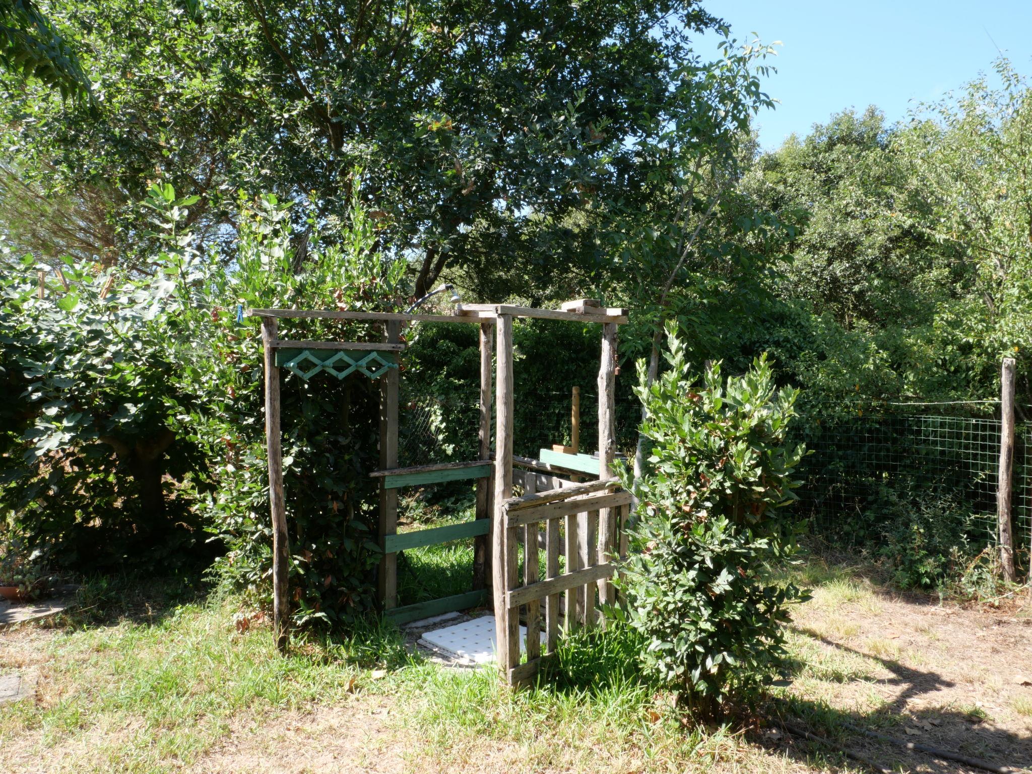 Photo 4 - Maison de 1 chambre à Grosseto avec jardin