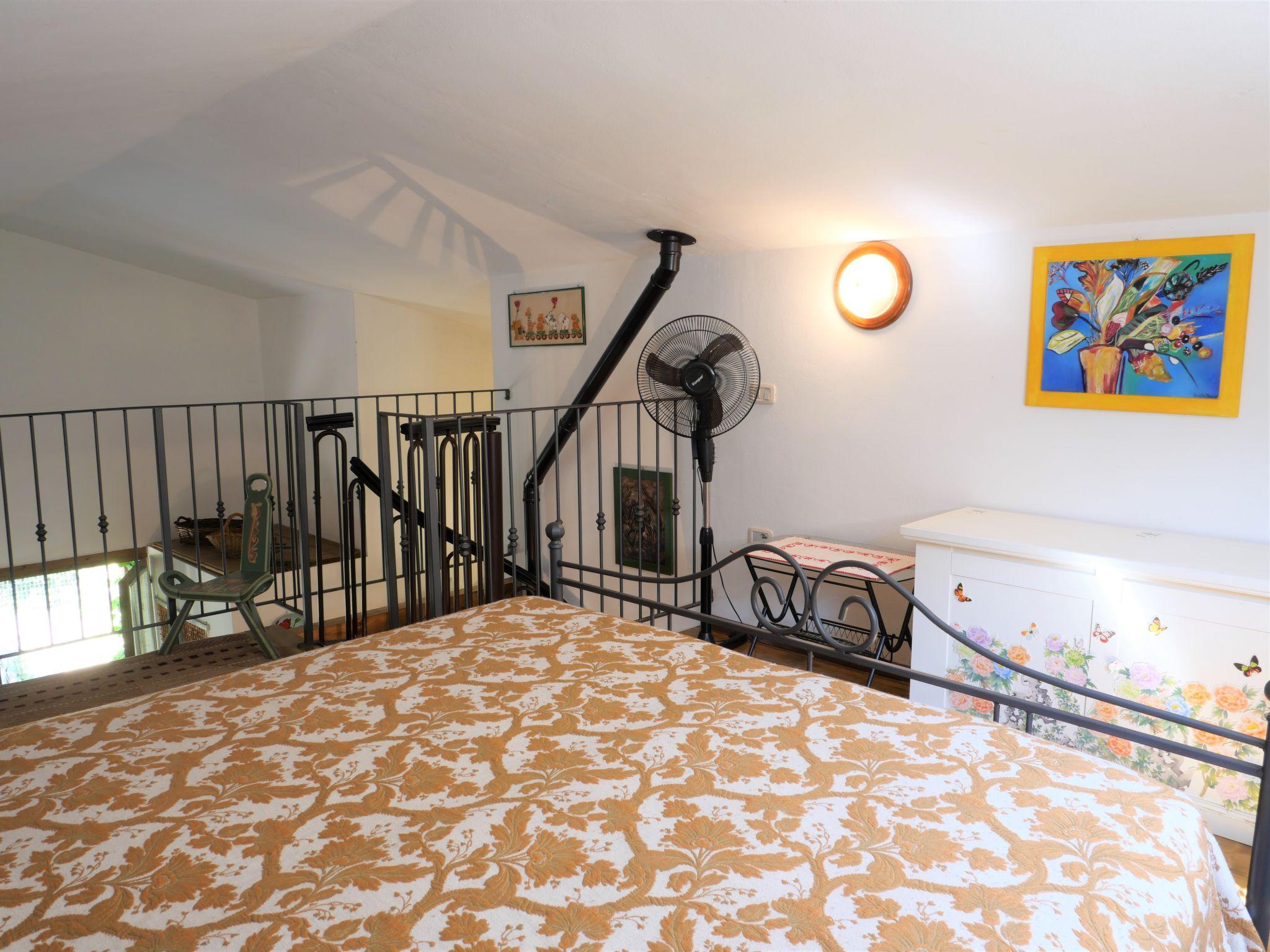 Foto 14 - Haus mit 1 Schlafzimmer in Grosseto mit garten